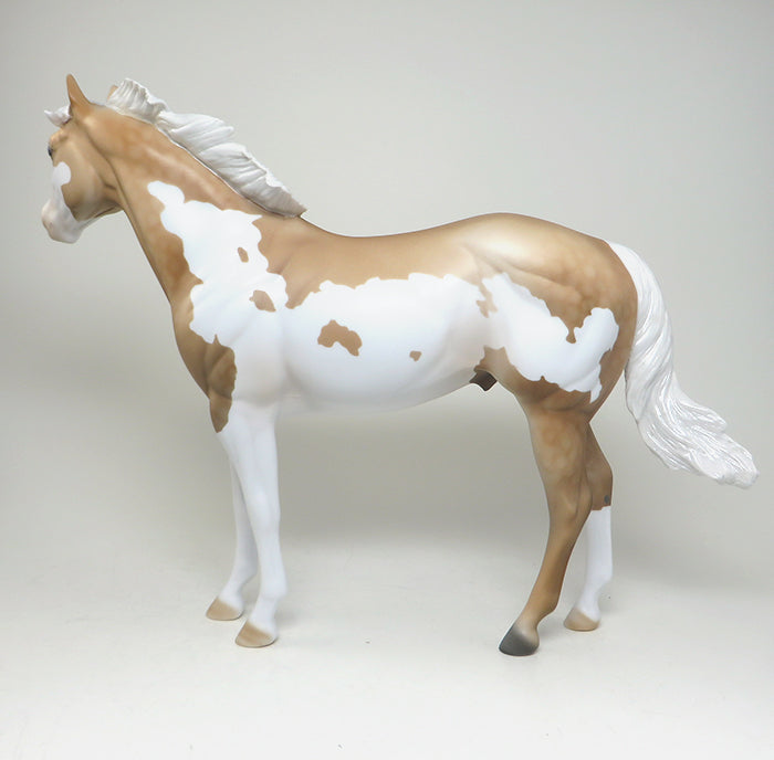 WATCH ME-LE-3 PALOMINO PAINT ISH MODEL HORSE 4/21