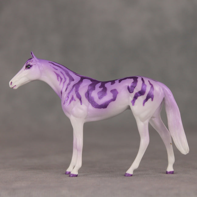 Whirly Pop OOAK Chip Thoroughbred  by Jess Hamill VV26