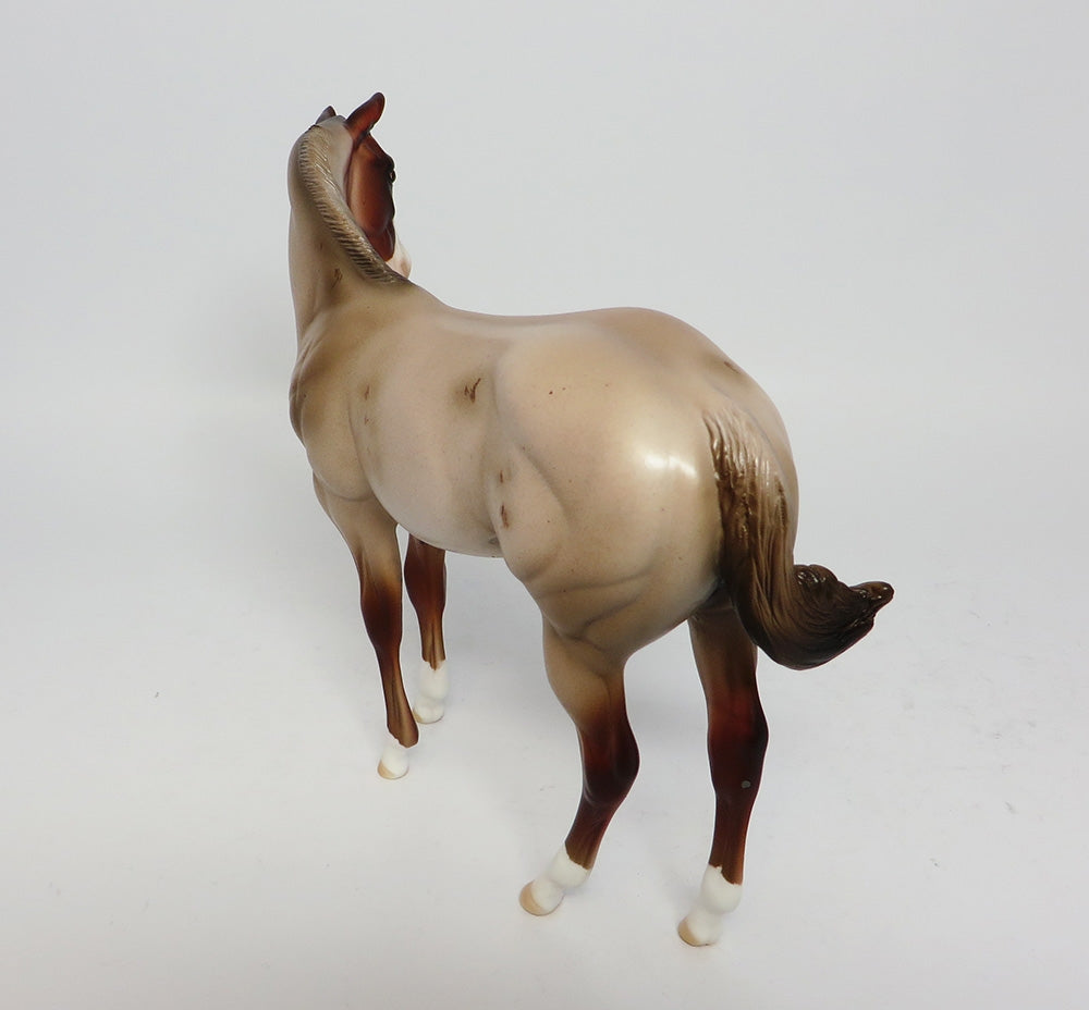 WIND CAVE-OOAK ROAN WEANLING MODEL HORSE EQ 2017