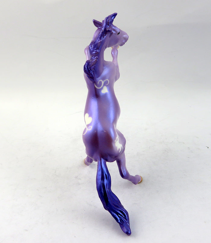 WISTERIA-OOAK VALENTINE REARING CHIP DECORATOR 2/5