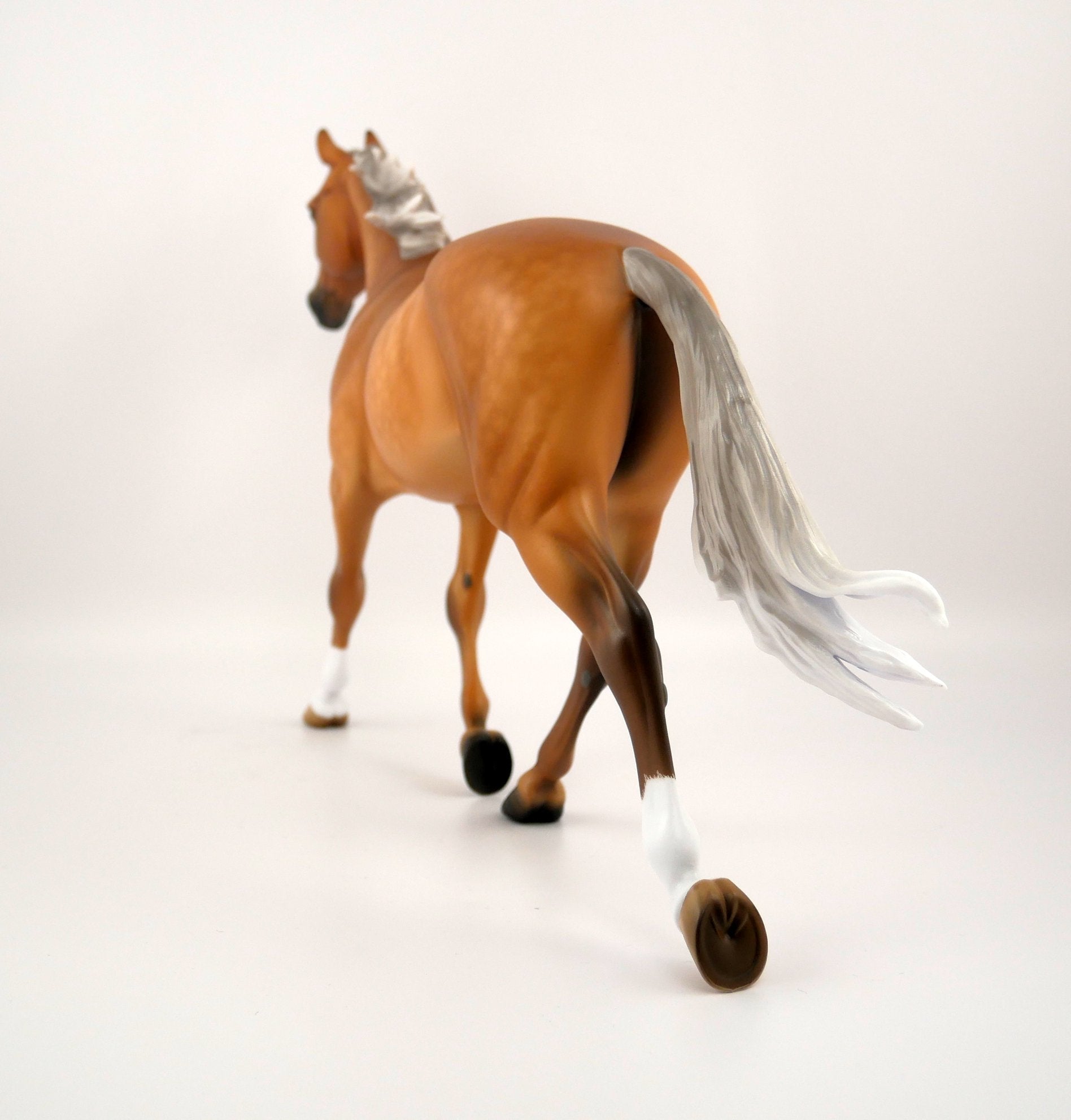 SUNTREK-OOAK SILVER BAY  PALOUSE MODEL HORSE BY SHERYL LEISURE 8/10/20