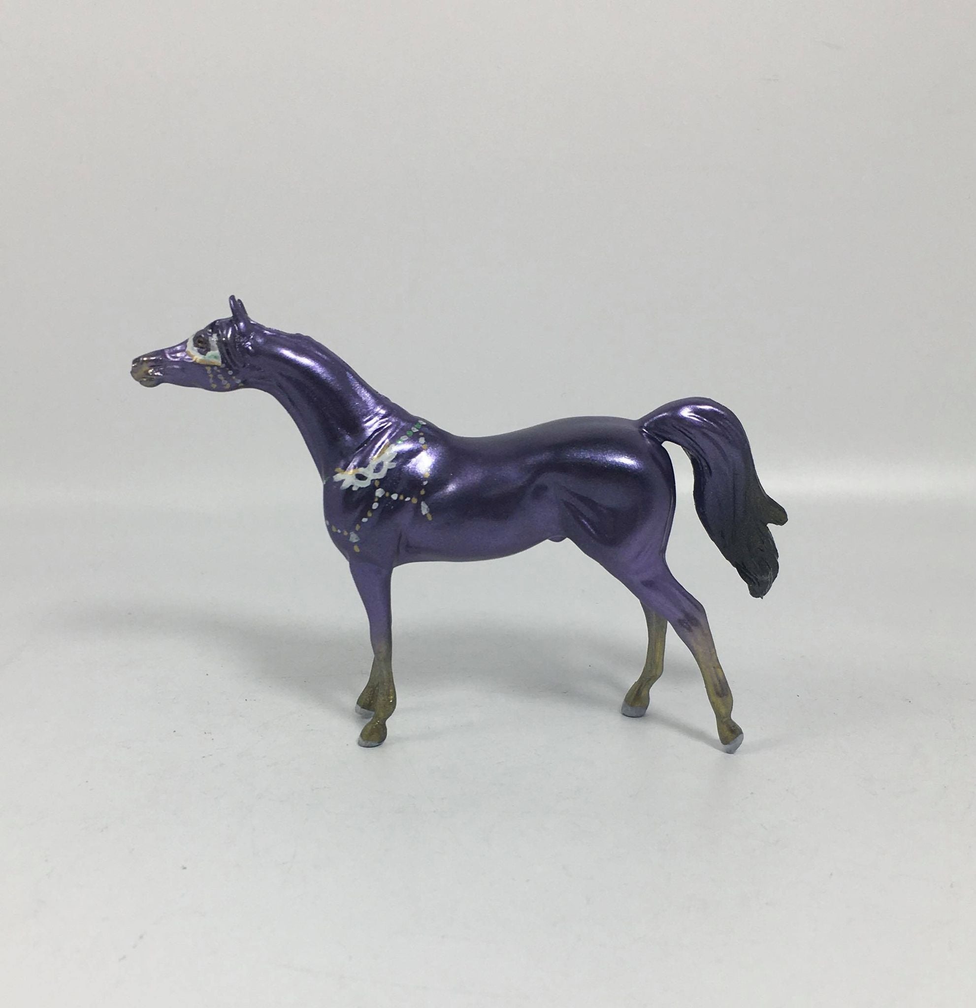 Krewe-OOAK Mardi Gras Arabian Chip Deco SB21