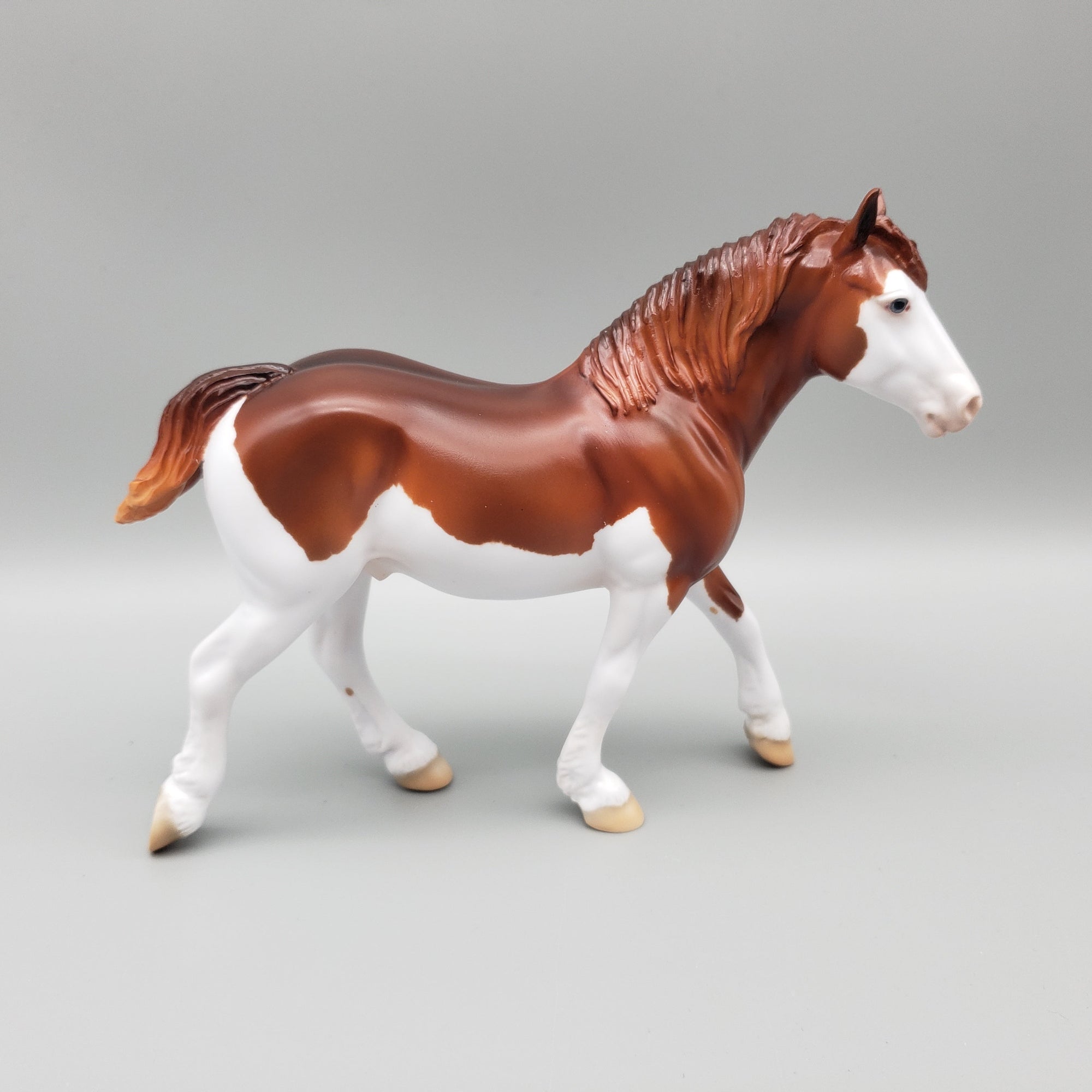 Sylvester OOAK Chestnut Splash Overo Pebble Draft By Ellen Robbins EQ23