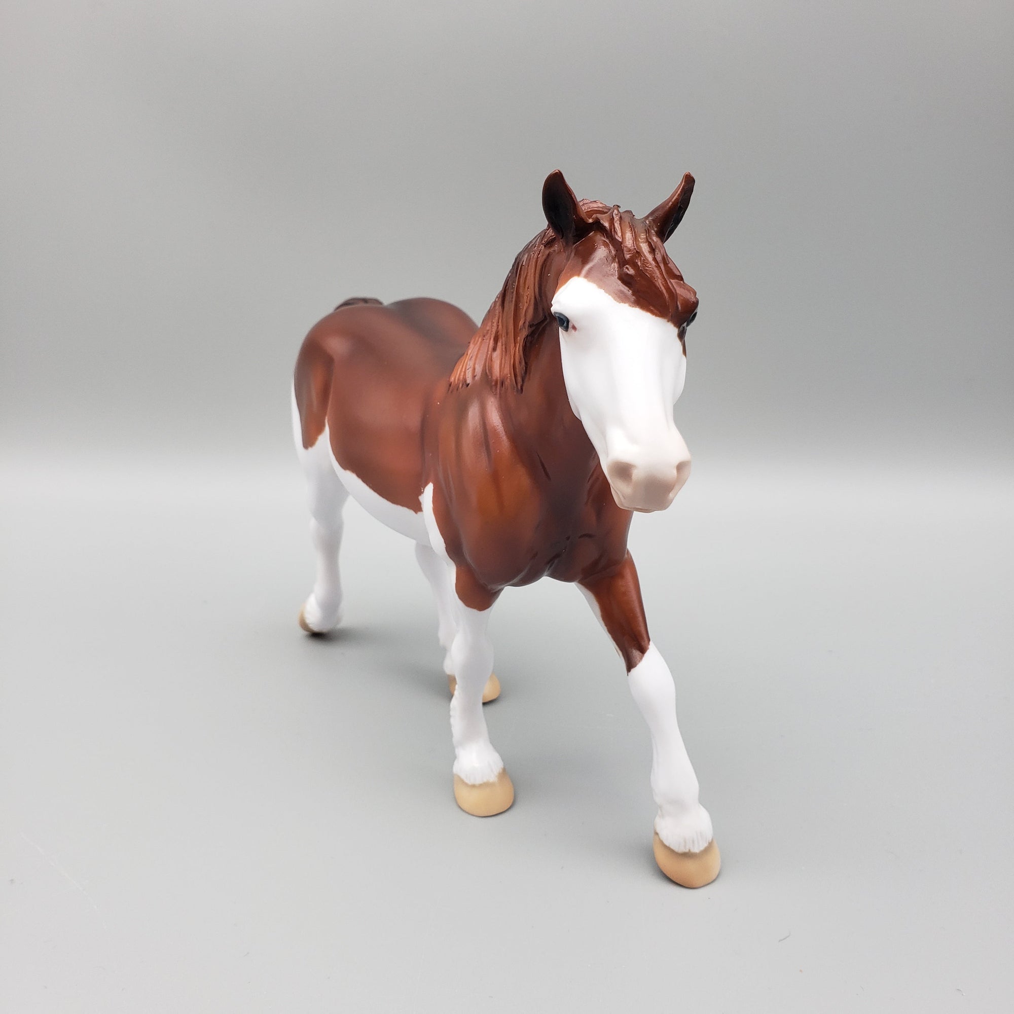 Sylvester OOAK Chestnut Splash Overo Pebble Draft By Ellen Robbins EQ23