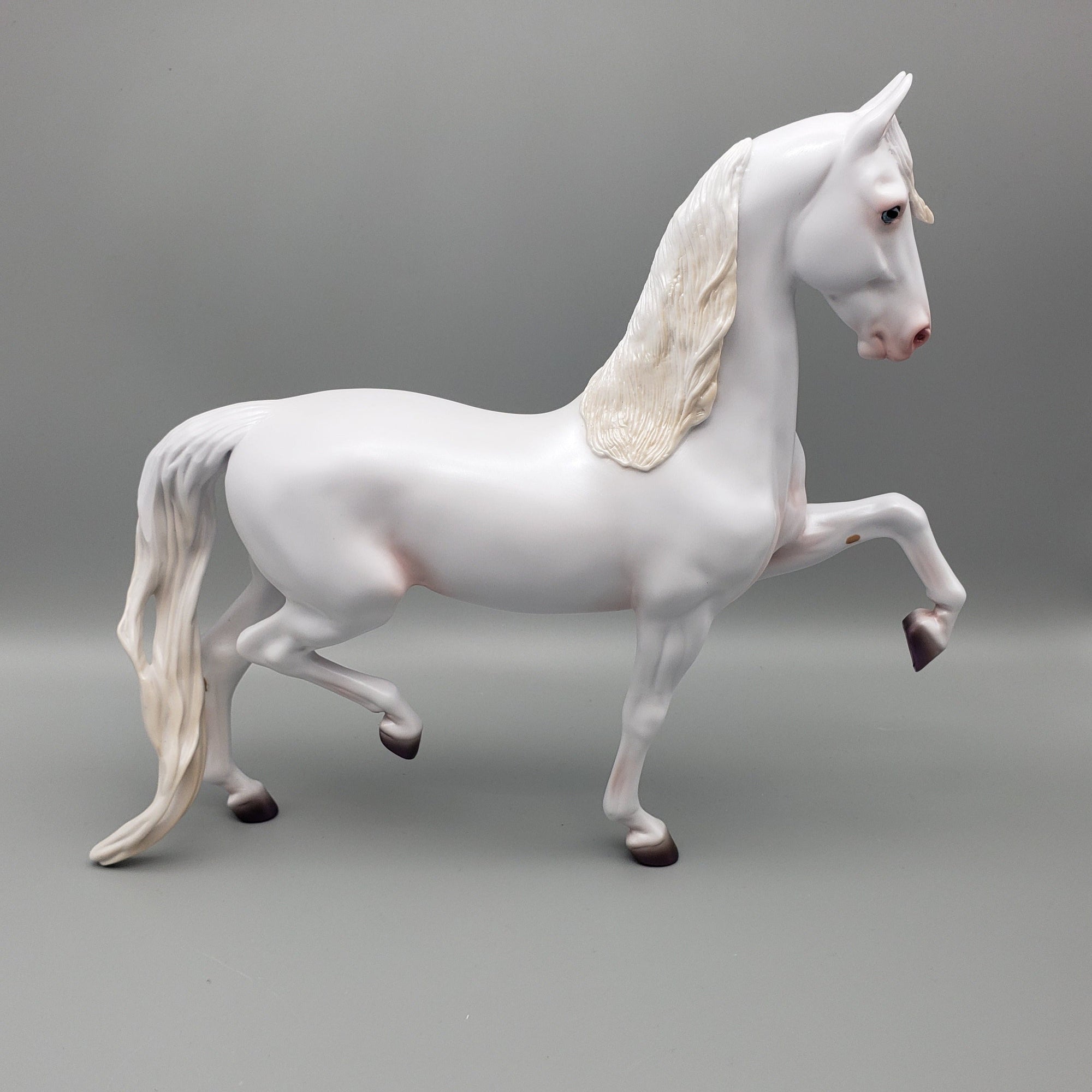 All Dolled Up OOAK Cremello with Show Hooves Saddlebred By Ashley Palmer EQ23