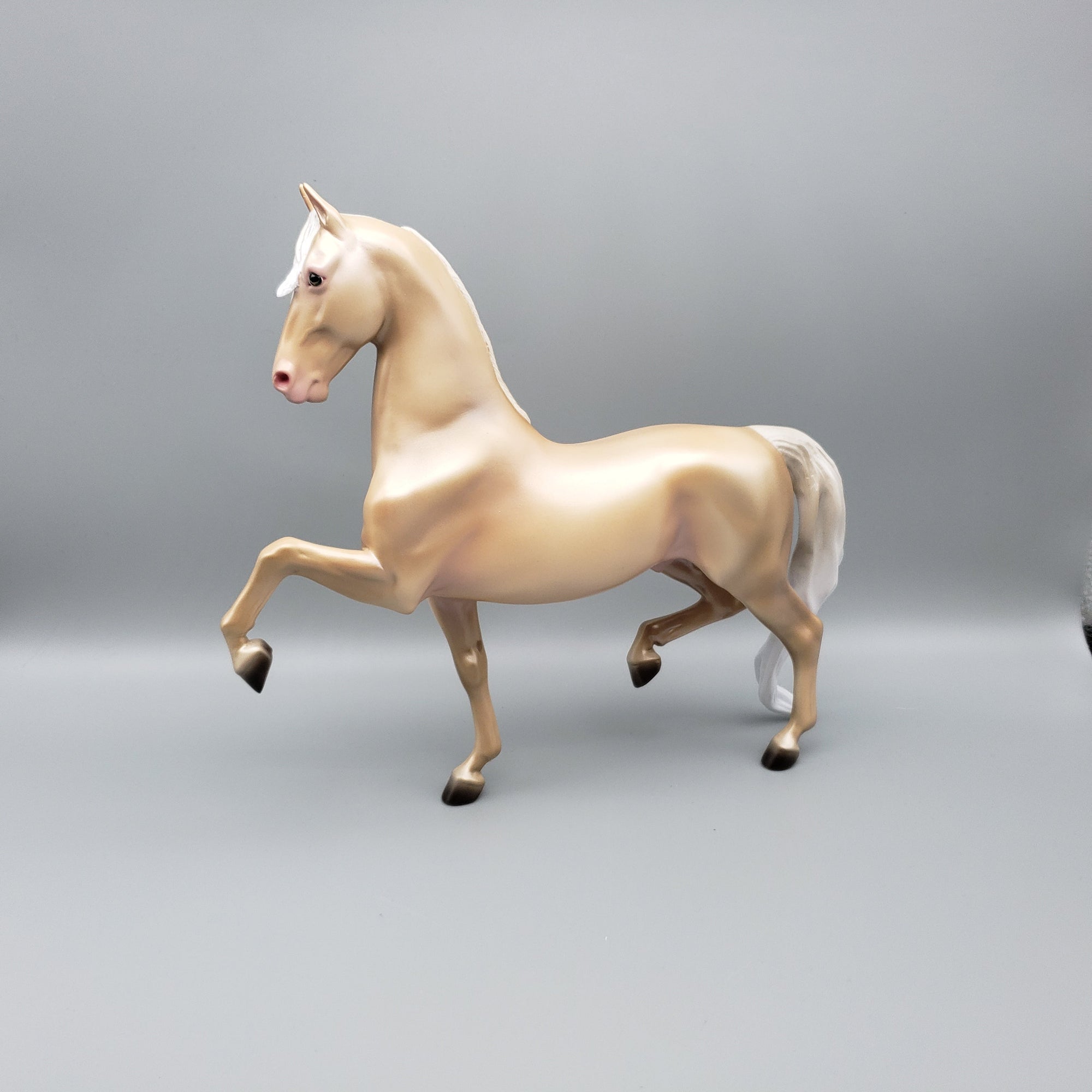 KIDS AUCTION EQ23 Sunny Day OOAK Golden Champagne Saddlebred By Ashley Palmer EQ23