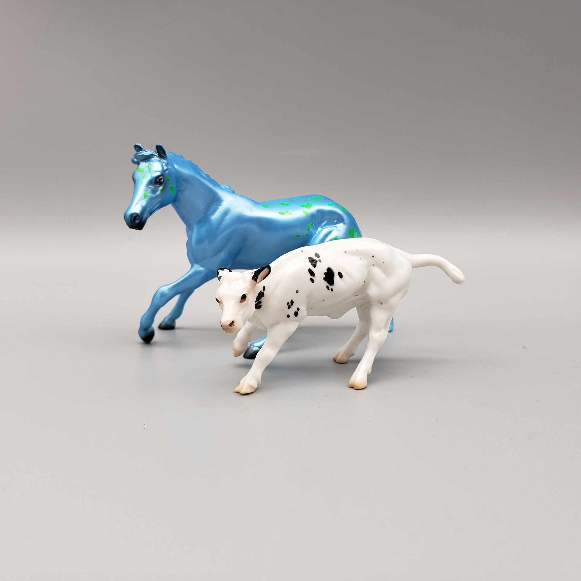 Scuviets & Calf OOAK Neon Blue Blacklight Reactive Cutter & Alien Calf Chip LE-30 By Jess Hamill Moonlight Madness 2023 MM23