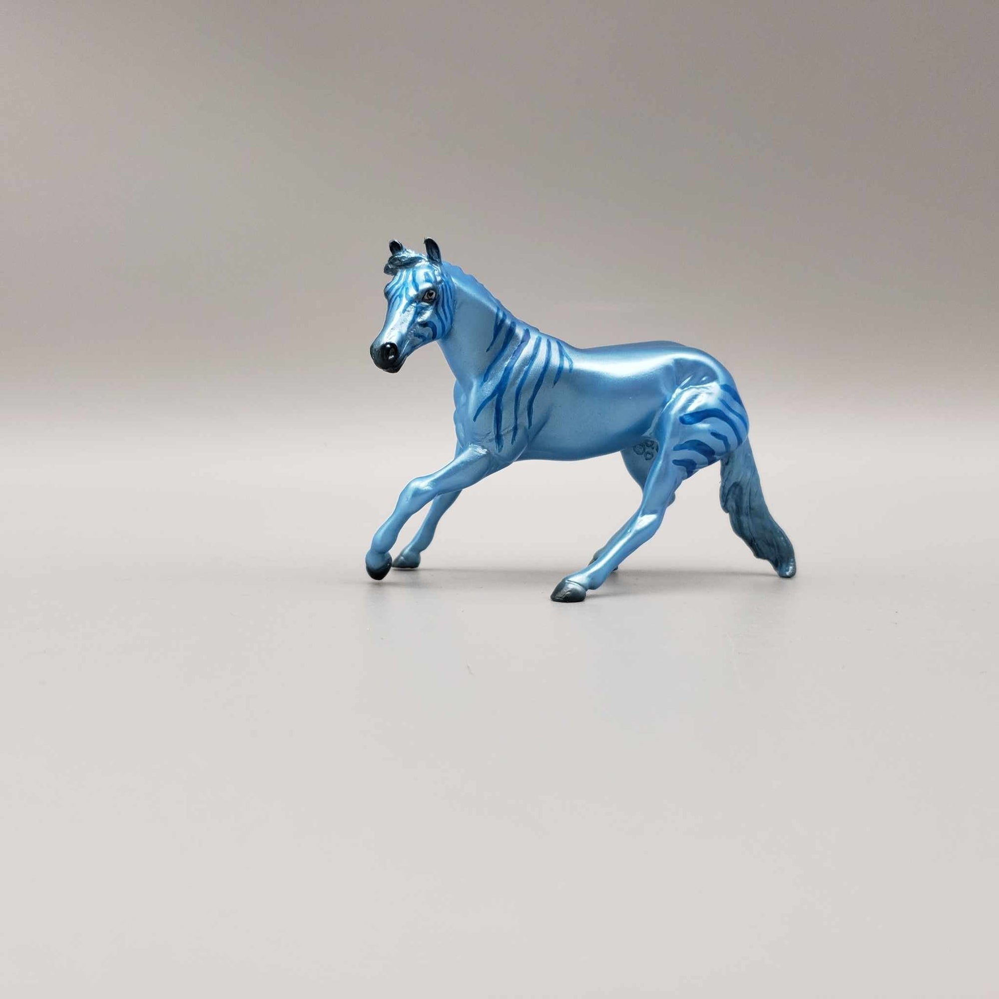 Osor &amp; Calf OOAK Neon Blue Blacklight Reactive Cutter &amp; Alien Calf Chip LE-30 By Jess Hamill Moonlight Madness 2023 MM23