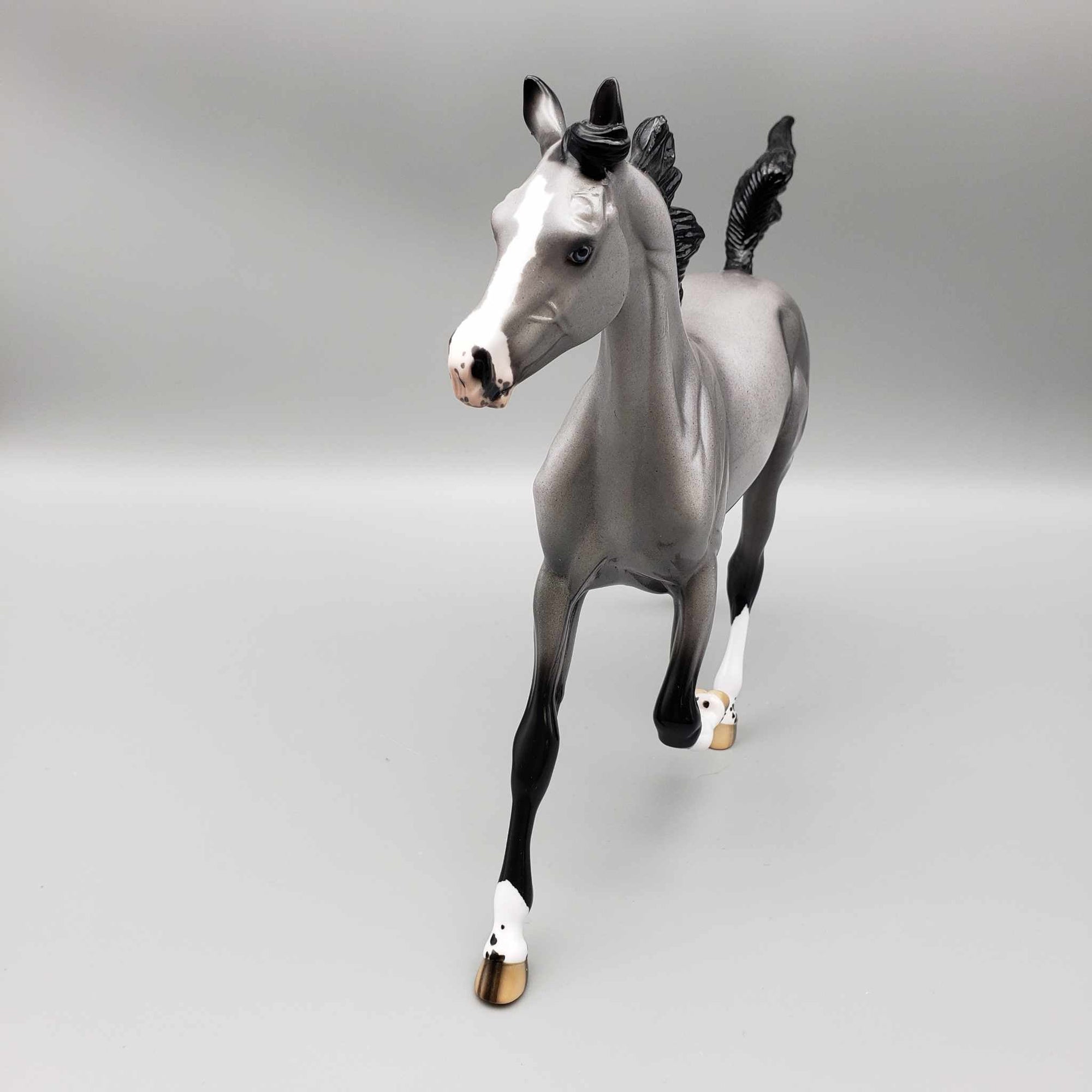 Inclement OOAK Halloween Deco Holographic Blue Roan w/ Red Blacklight Yearling By Ellen Robbins Moonlight Madness 2023 MM23