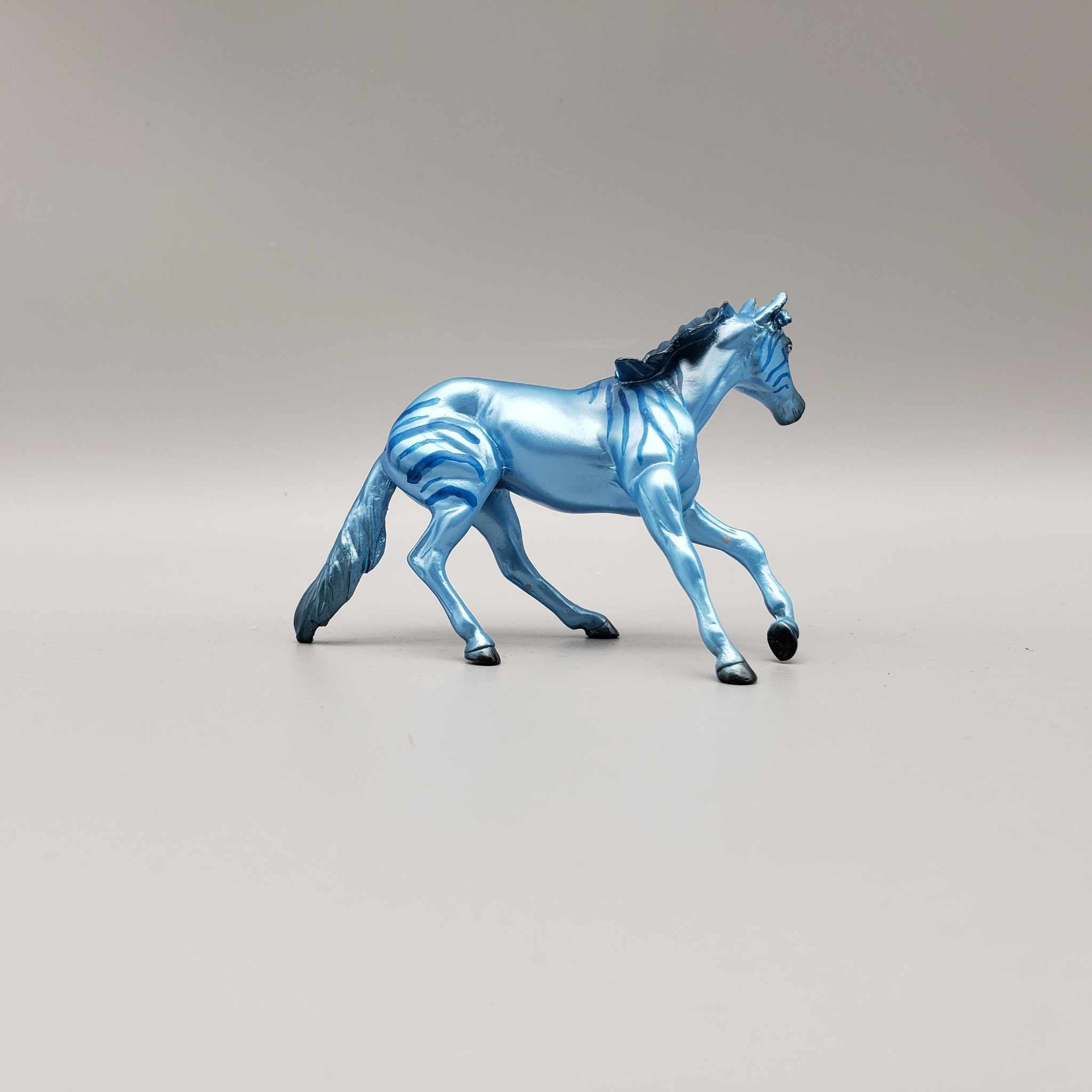 Osor &amp; Calf OOAK Neon Blue Blacklight Reactive Cutter &amp; Alien Calf Chip LE-30 By Jess Hamill Moonlight Madness 2023 MM23