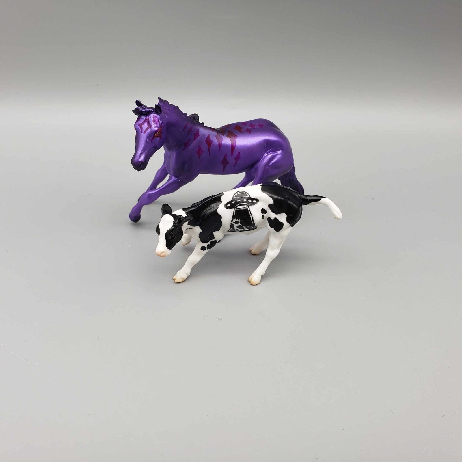 Islans & Calf OOAK Purple Blacklight Reactive Cutter & Alien Calf Chip LE-30 By Jess Hamill Moonlight Madness 2023 MM23