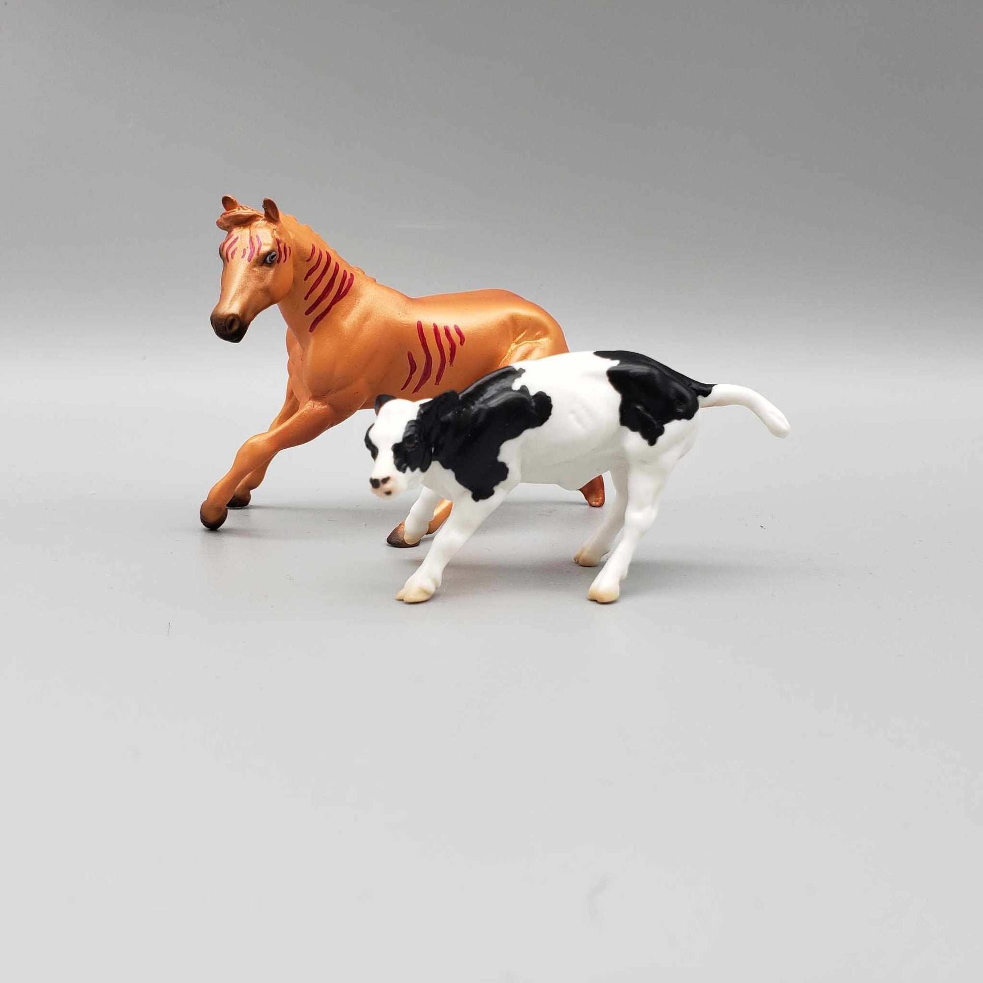 Kutta & Calf OOAK Orange Alien Blacklight Reactive Cutter & Holstein Calf Chip - Alien Series By Jess Hamill Moonlight Madness 2023 MM23