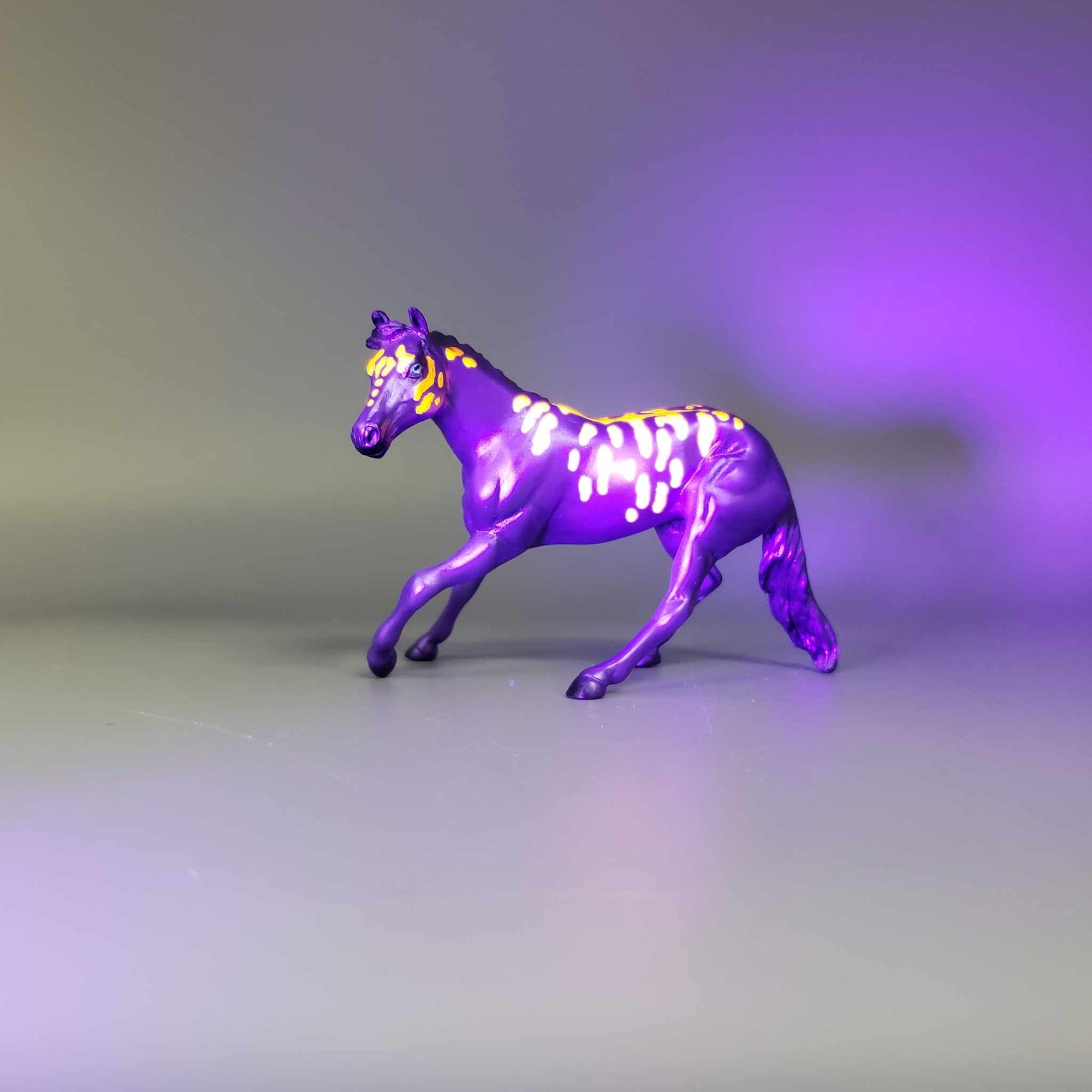 Stailxuiks &amp; Calf OOAK Purple Blacklight Reactive Cutter &amp; Alien Calf Chip LE-30 By Jess Hamill Moonlight Madness 2023 MM23