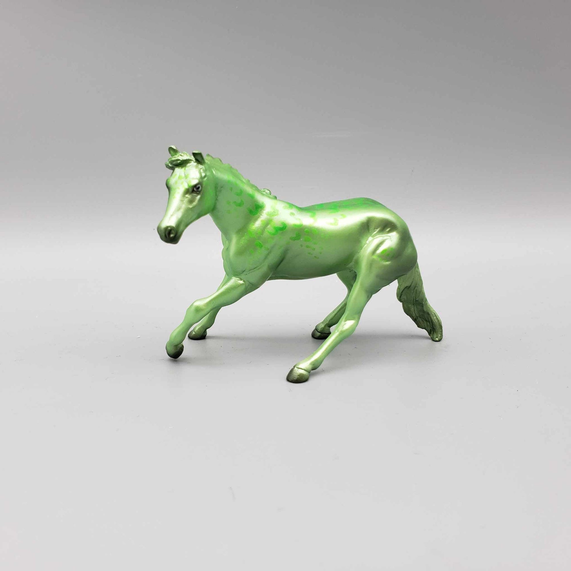 Ghevvaits &amp; Calf OOAK Neon Green Blacklight Reactive Cutter &amp; Alien Calf Chip LE-30 By Jess Hamill Moonlight Madness 2023 MM23