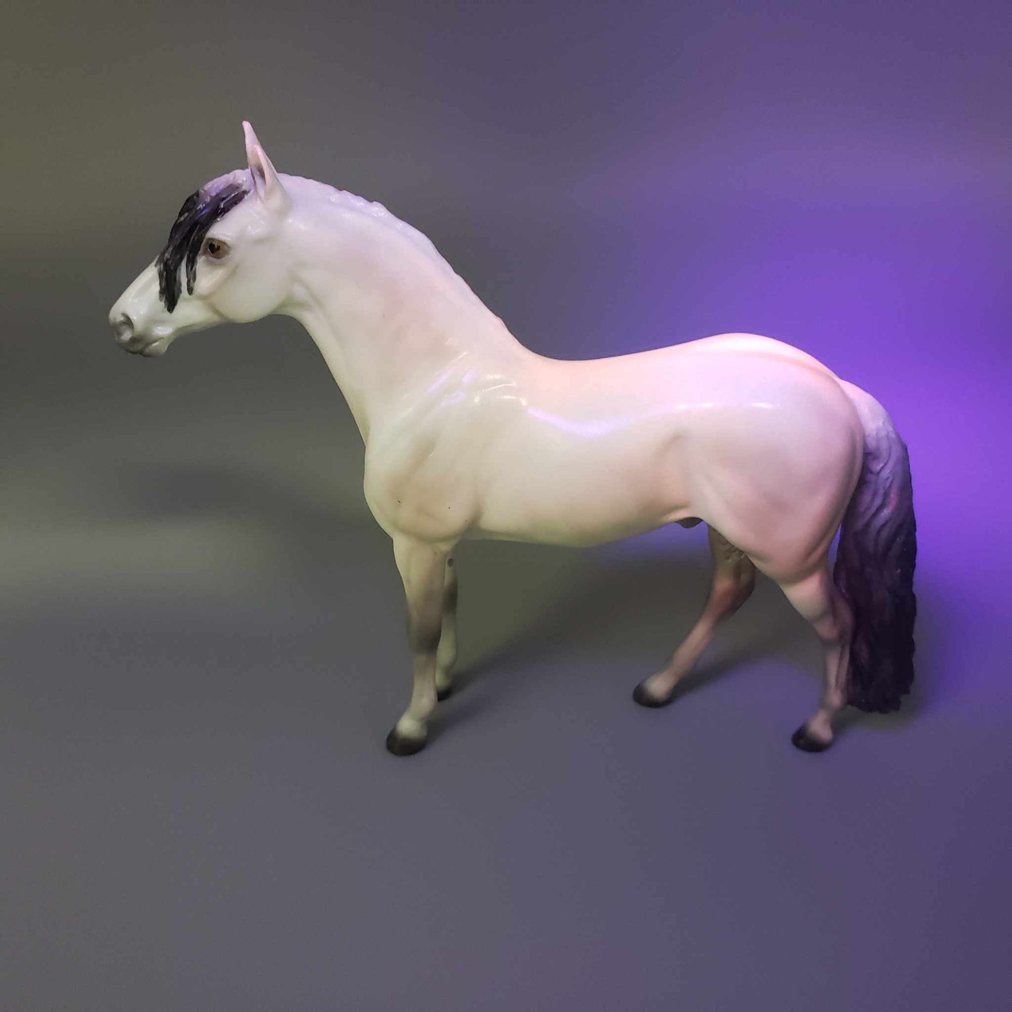 Thorn OOAK Deco Rose Gray Blacklight Reactive Andalusian Chip By Ellen Robbins Moonlight Madness 2023 MM23