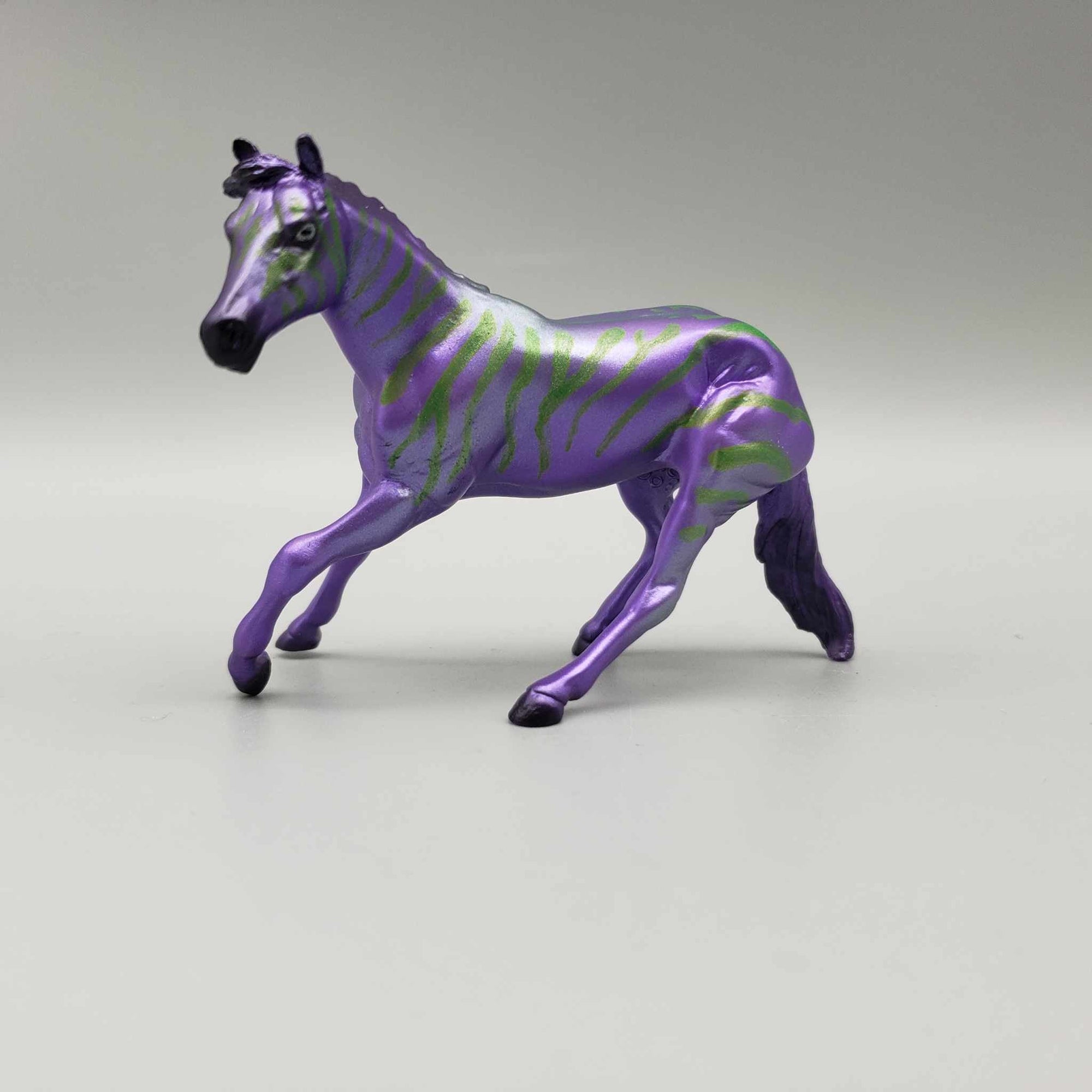 Ogmuils &amp; Calf OOAK Purple Blacklight Reactive Cutter &amp; Alien Calf Chip LE-30 By Jess Hamill Moonlight Madness 2023 MM23