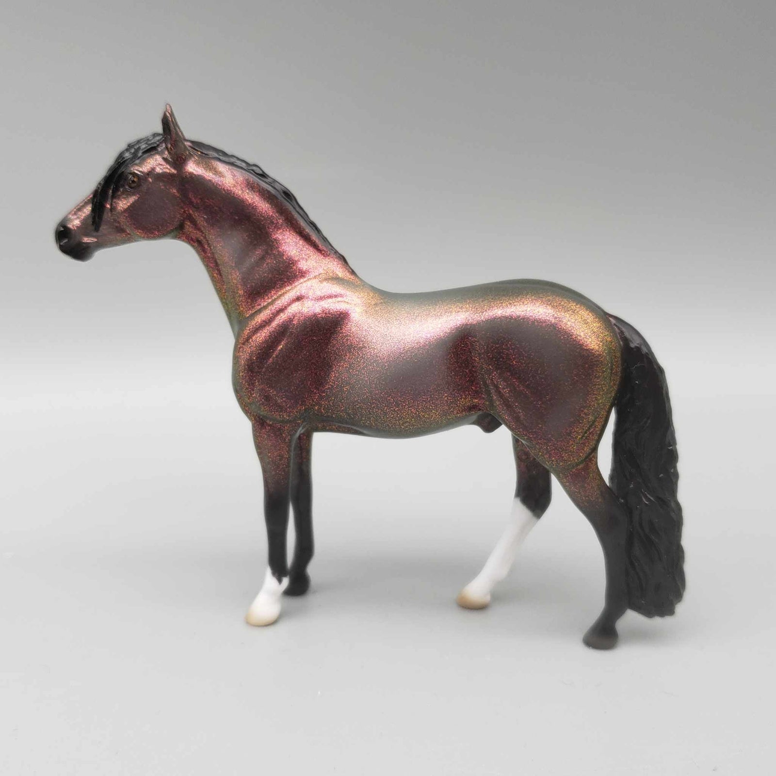 The Hierophant OOAK Deco Red - Gray Colorshift Andalusian Chip By Ellen Robbins Moonlight Madness 2023 MM23