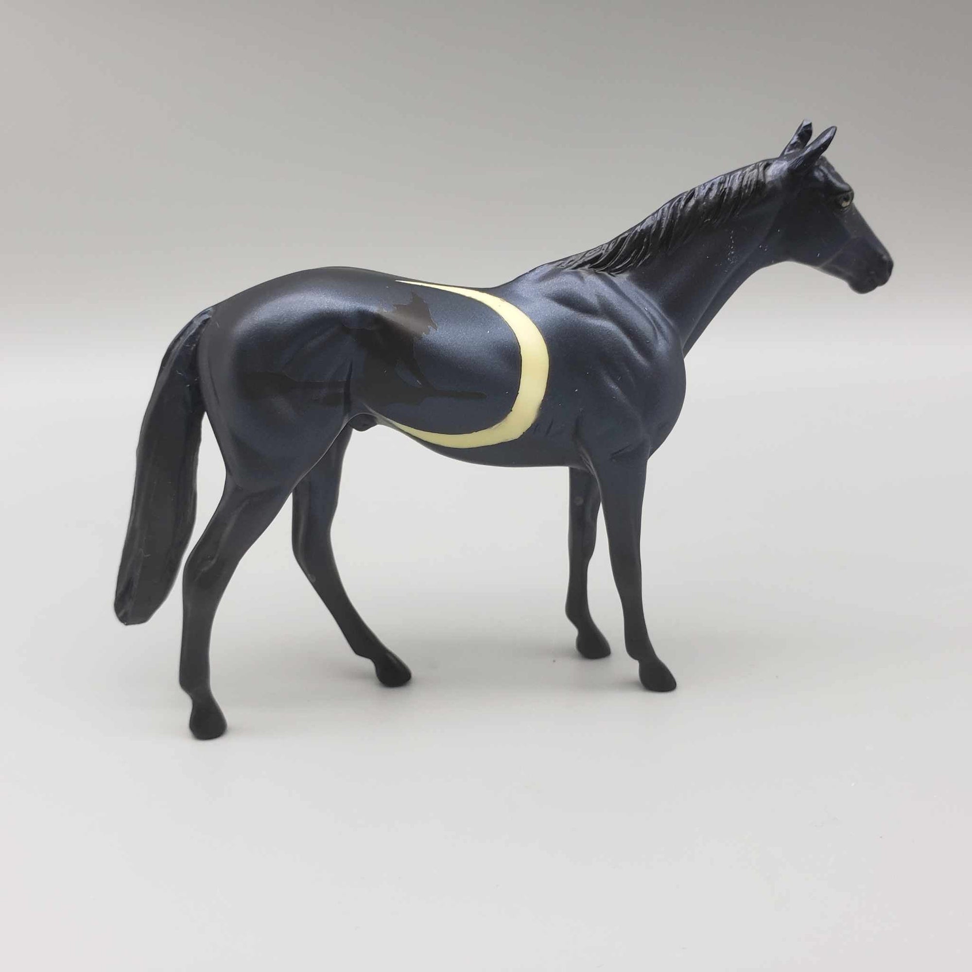 What Happens By Moonlight OOAK Deco Blue W/ Cresent Moon Blacklight Reactive Thoroughbred Chip By Ellen Robbins Moonlight Madness 2023 MM23