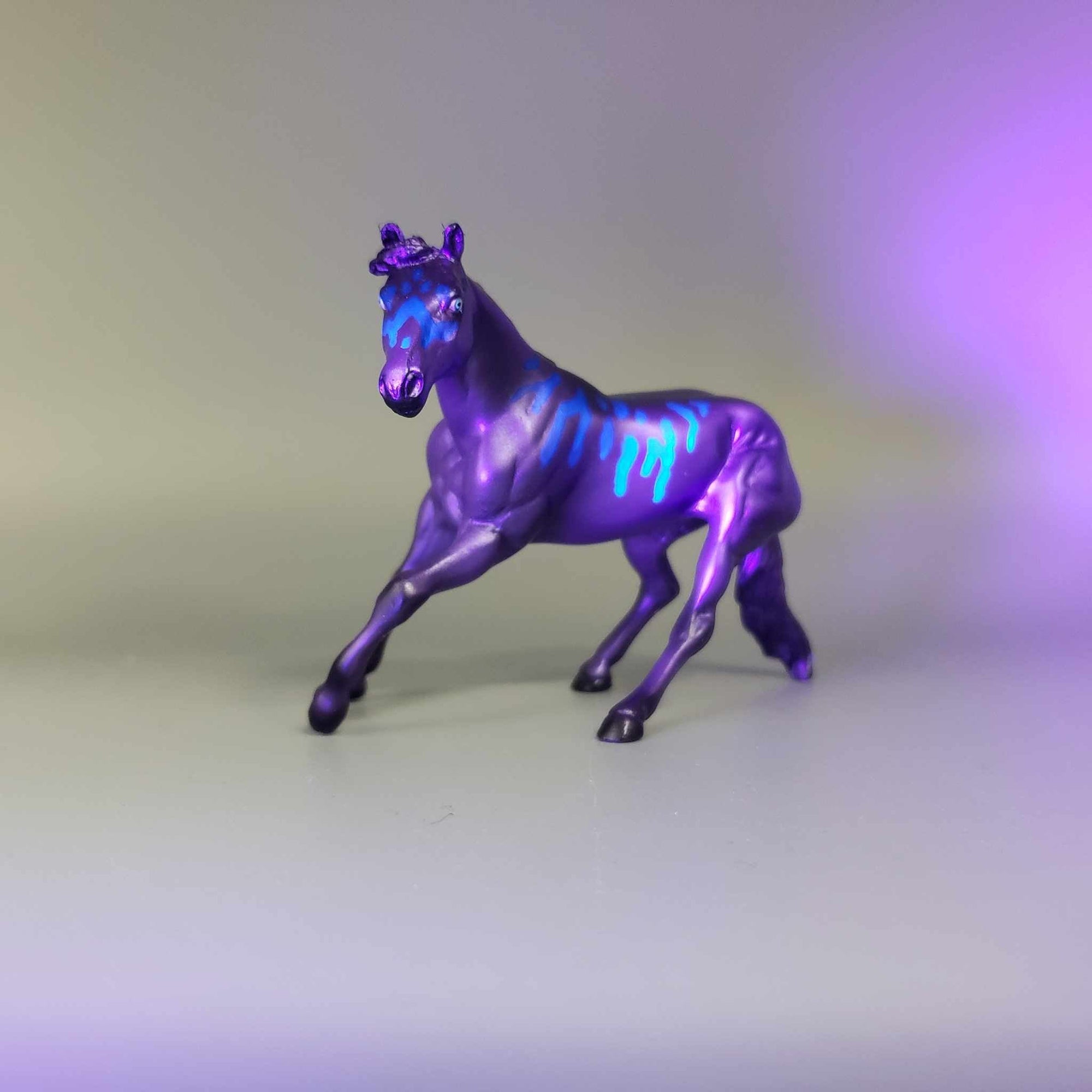 Stuvvaits &amp; Calf OOAK Purple Blacklight Reactive Cutter &amp; Alien Calf Chip LE-30 By Jess Hamill Moonlight Madness 2023 MM23