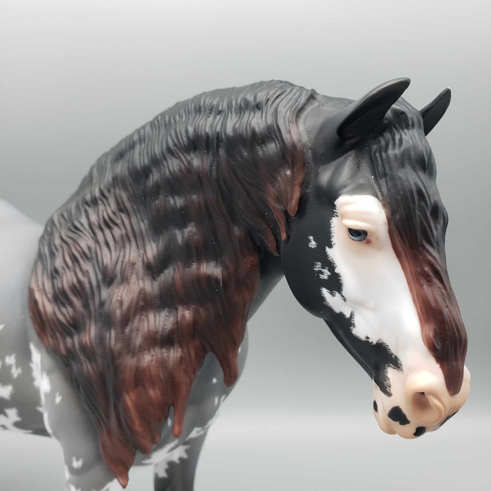 Nulit OOAK Blue Roan Sabino with Etched Markings By Hannah Olson