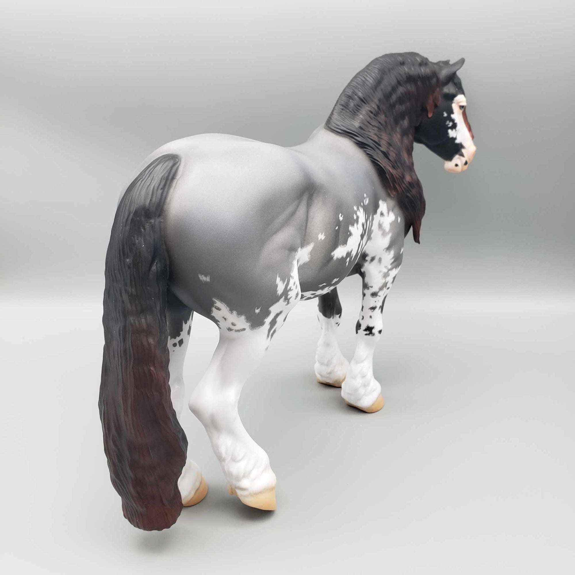 Nulit OOAK Blue Roan Sabino with Etched Markings By Hannah Olson