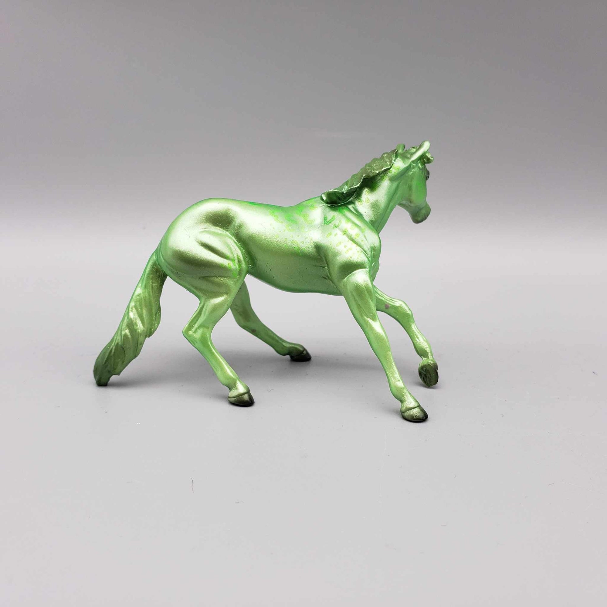 Ghevvaits &amp; Calf OOAK Neon Green Blacklight Reactive Cutter &amp; Alien Calf Chip LE-30 By Jess Hamill Moonlight Madness 2023 MM23