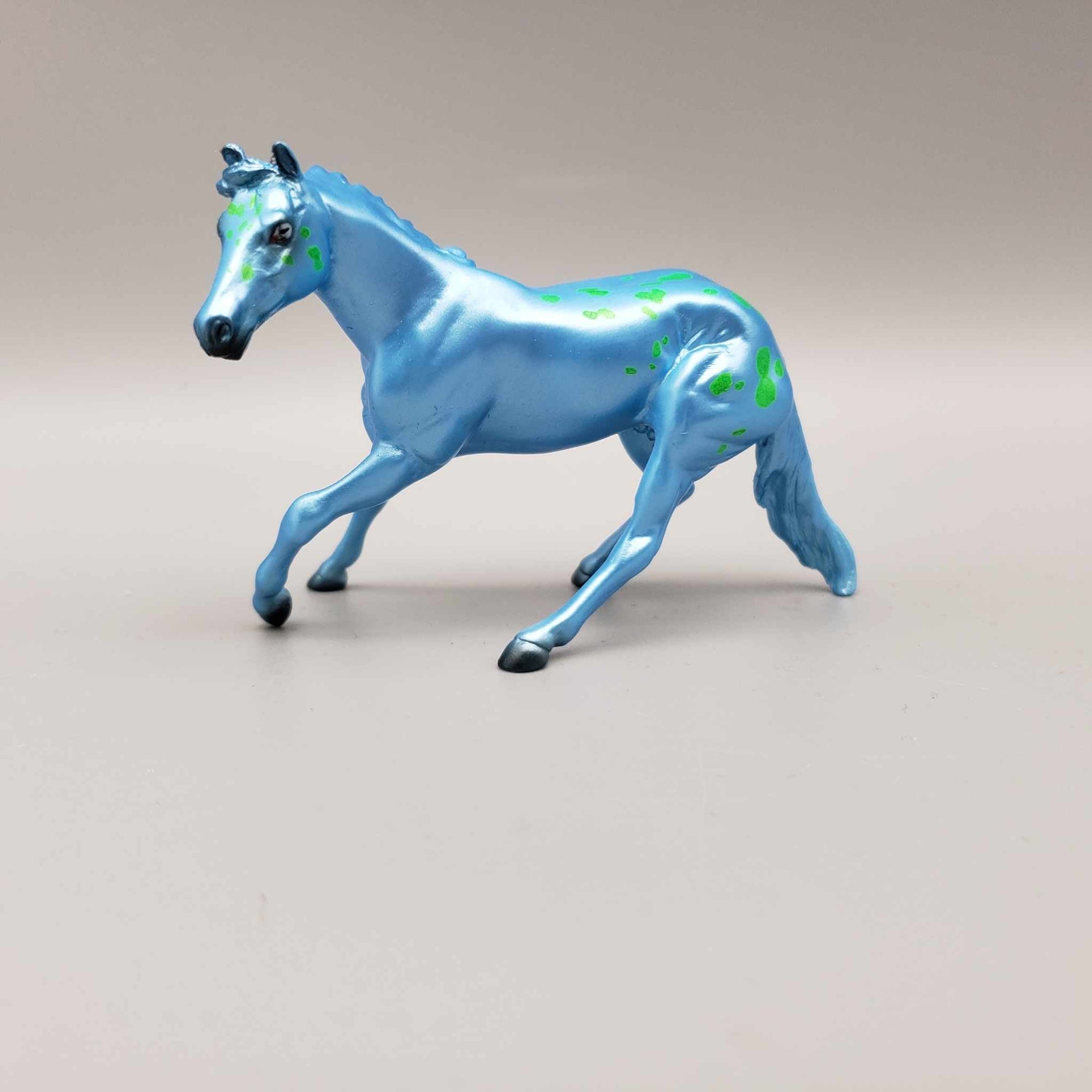 Scuviets &amp; Calf OOAK Neon Blue Blacklight Reactive Cutter &amp; Alien Calf Chip LE-30 By Jess Hamill Moonlight Madness 2023 MM23