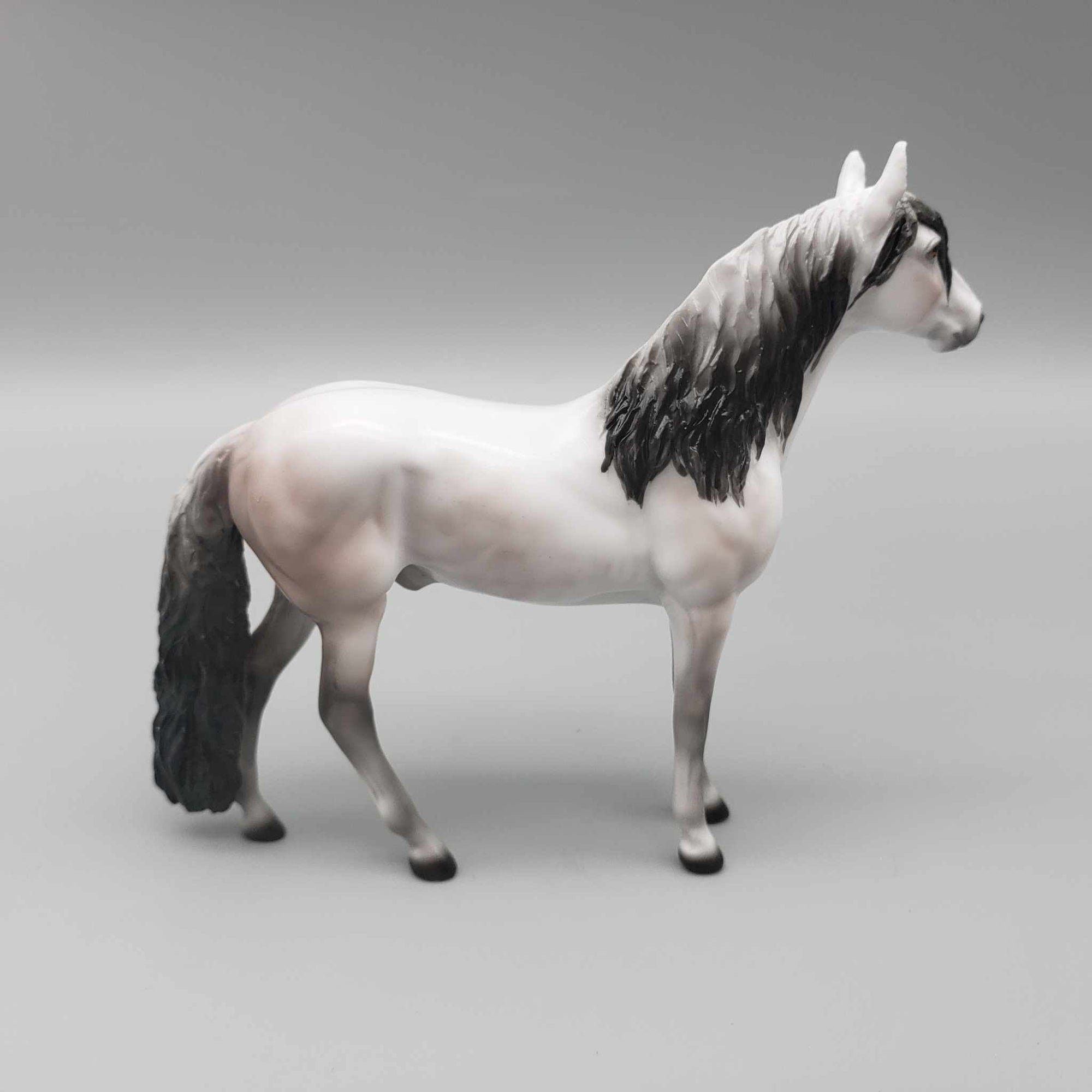 Thorn OOAK Deco Rose Gray Blacklight Reactive Andalusian Chip By Ellen Robbins Moonlight Madness 2023 MM23