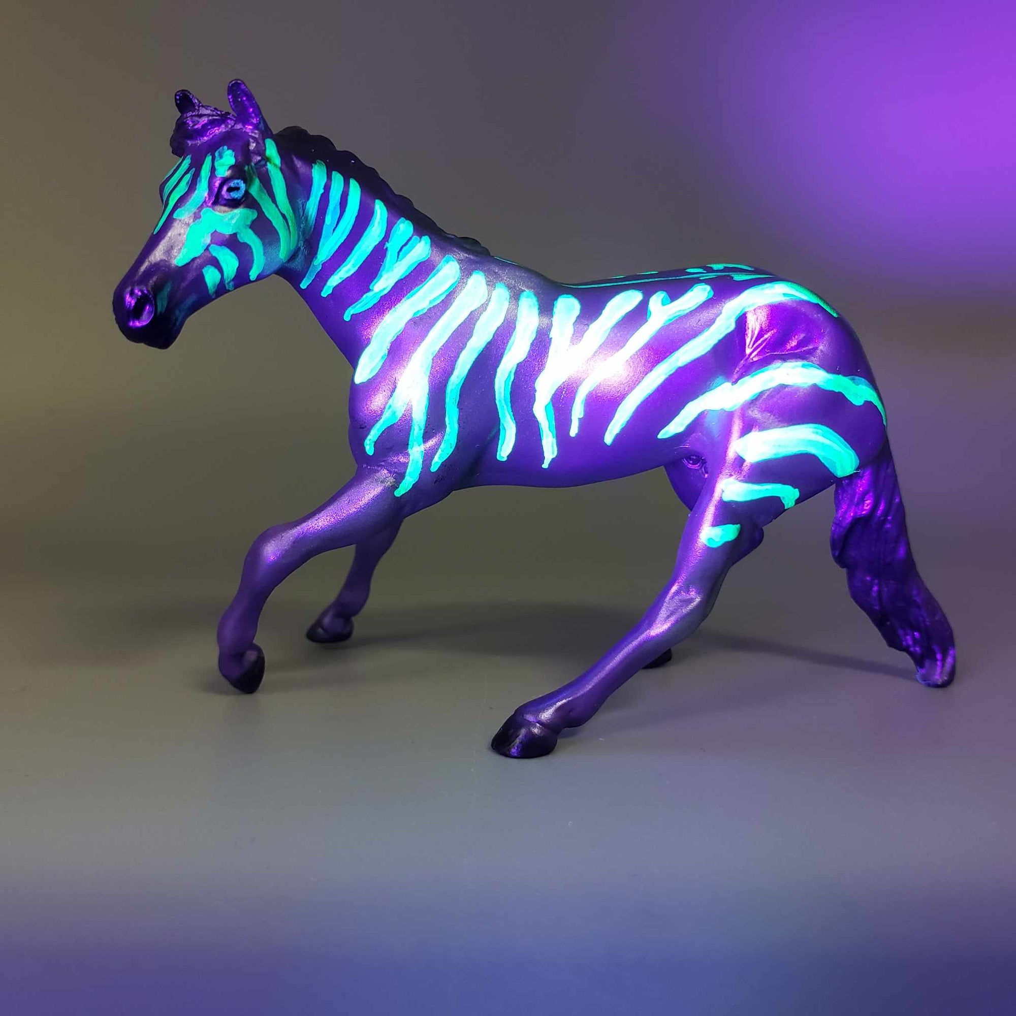 Ogmuils &amp; Calf OOAK Purple Blacklight Reactive Cutter &amp; Alien Calf Chip LE-30 By Jess Hamill Moonlight Madness 2023 MM23