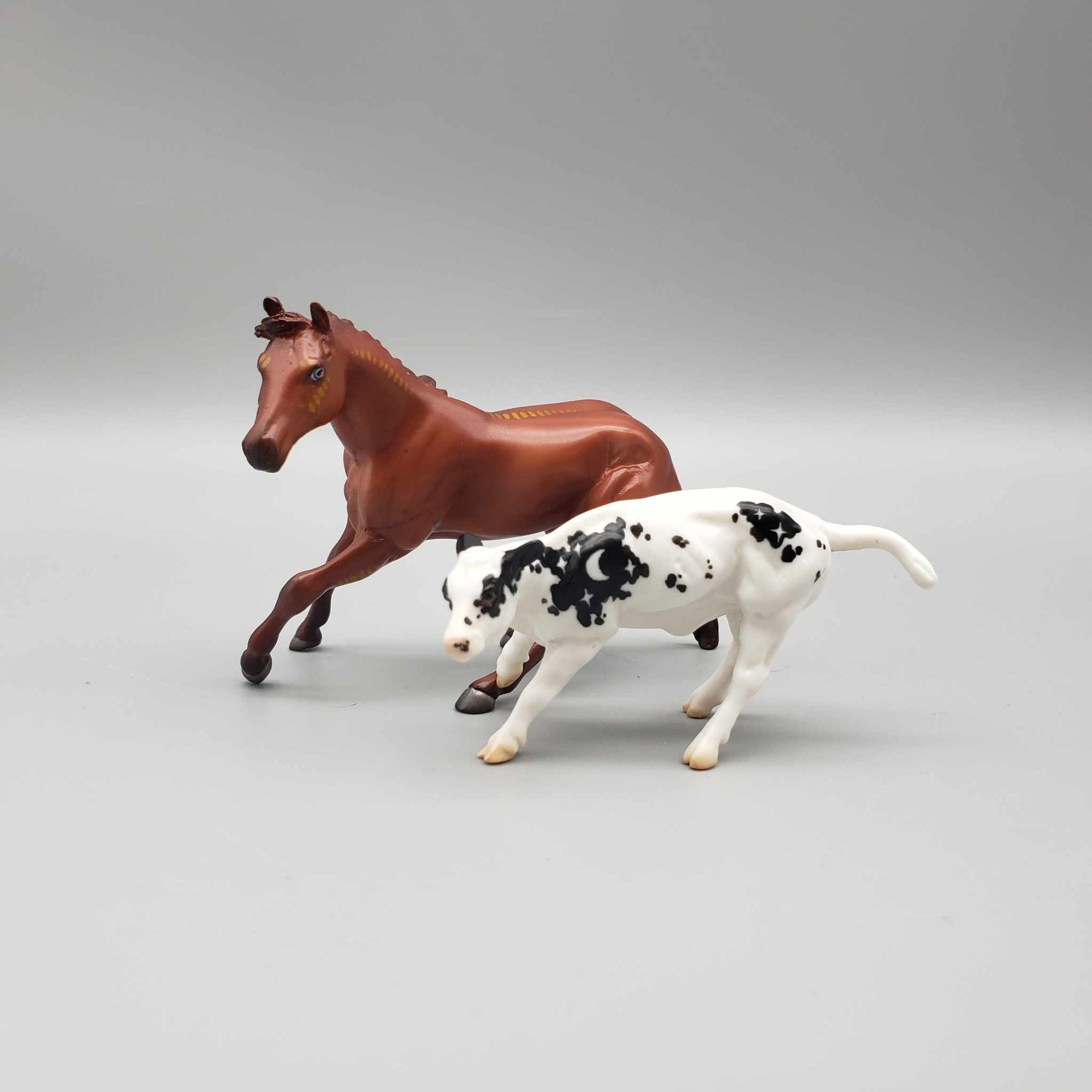 Ommoll & Calf OOAK Buckskin Blacklight Reactive Cutter & Alien Calf Chip LE-30 By Jess Hamill Moonlight Madness 2023 MM23