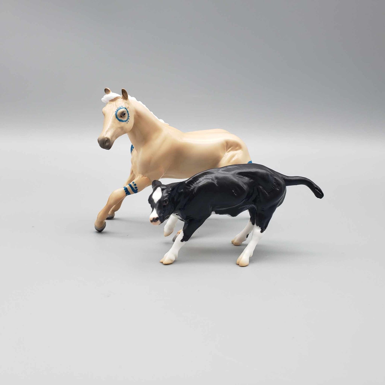 Iesta & Calf OOAK Palomino Blacklight Reactive Cutter & Alien Calf Chip LE-30 By Jess Hamill Moonlight Madness 2023 MM23