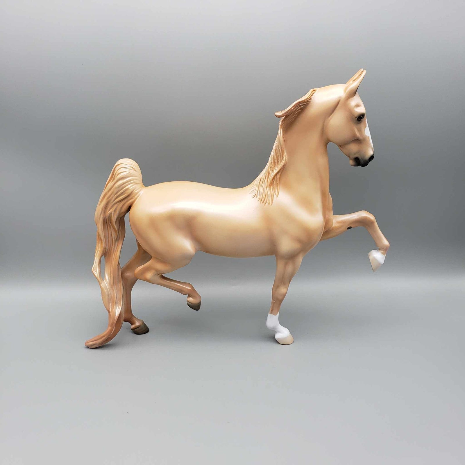 Toffee OOAK Palomino Saddlebred By Angela Marleau With Removable Santa Hat Holiday Sale HS23