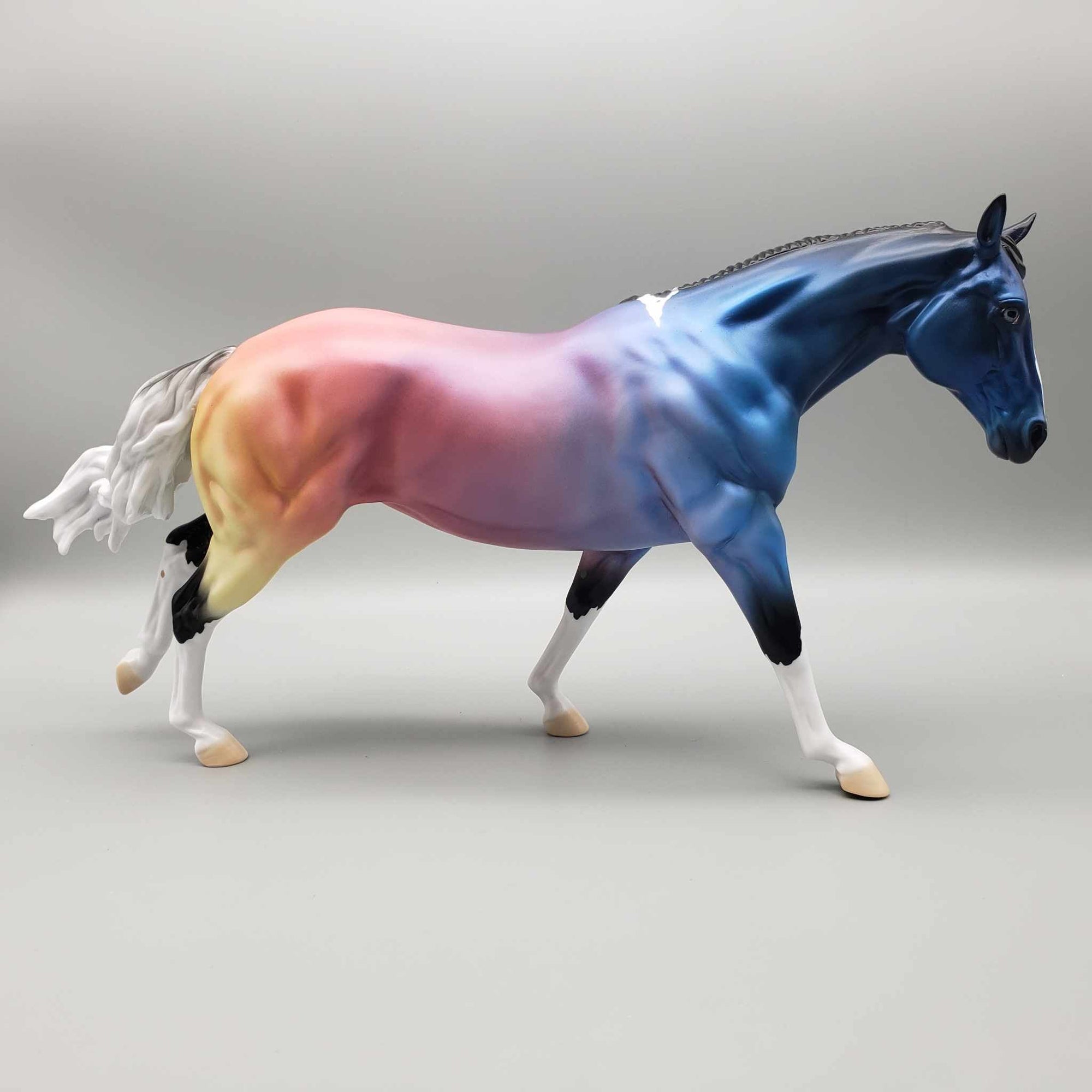 The Time Machine LE-30 Running Stock Horse in 2 Design Color Choices By Ellen Robbins Classic Literature Series 2023 CL23