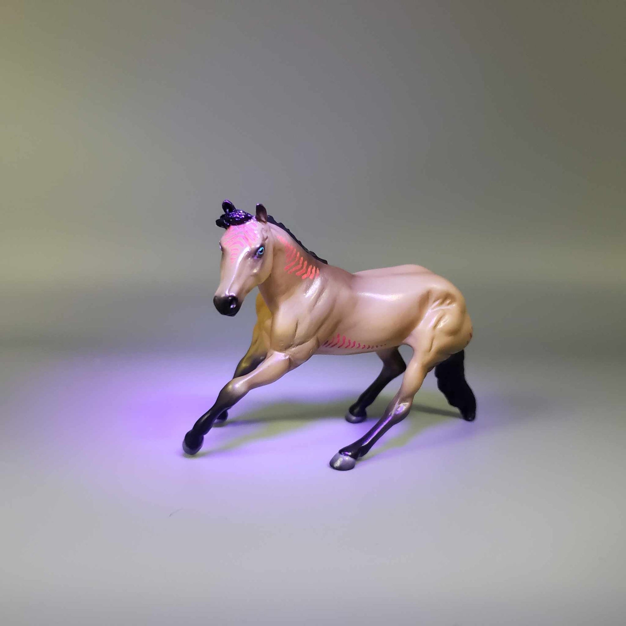 Echall &amp; Calf OOAK Chestnut Blacklight Reactive Cutter &amp; Alien Calf Chip LE-30 By Jess Hamill Moonlight Madness 2023 MM23