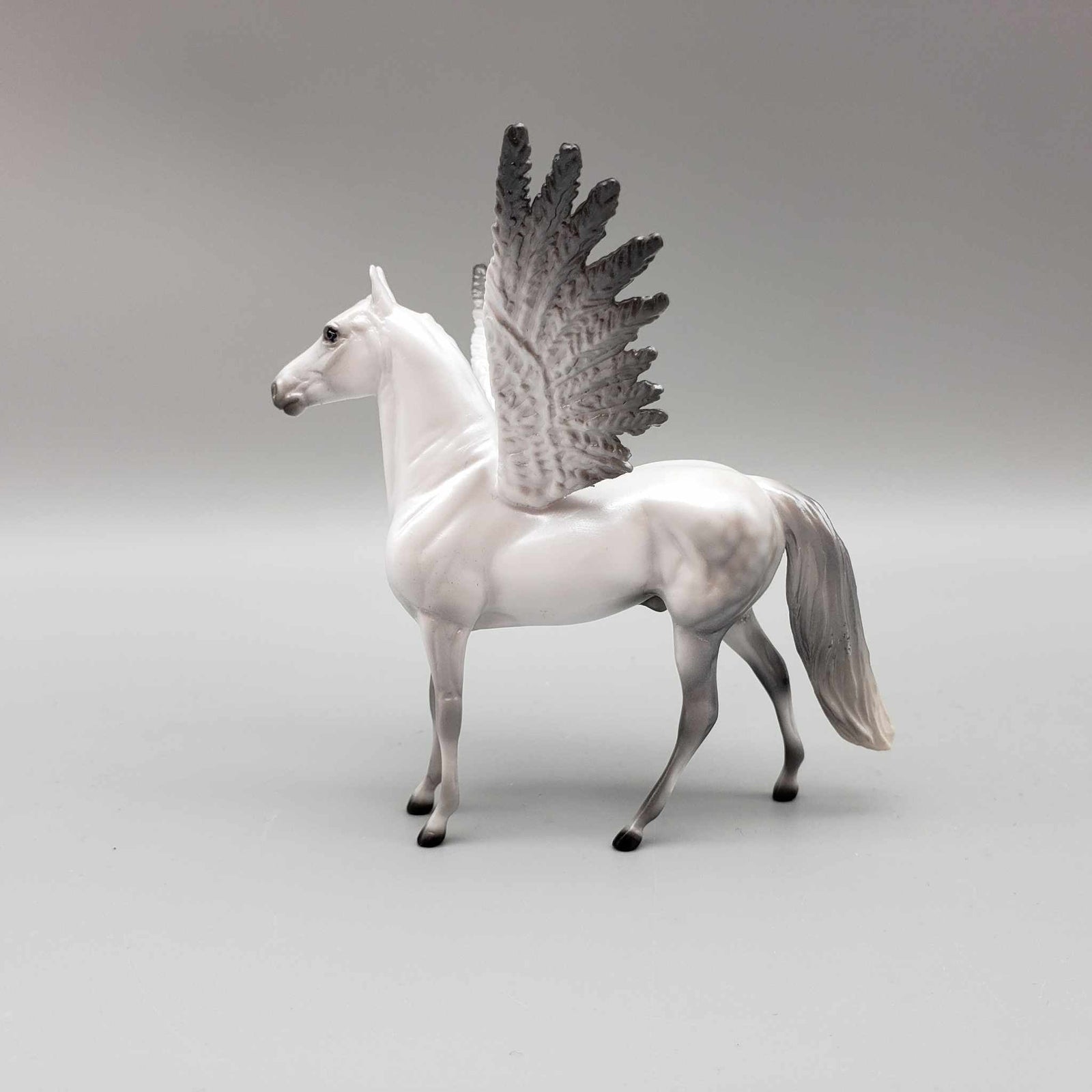 The Messenger OOAK Silver and White Morgan Chip with Angel Wings By Ellen Robbins Holiday Sale HS23