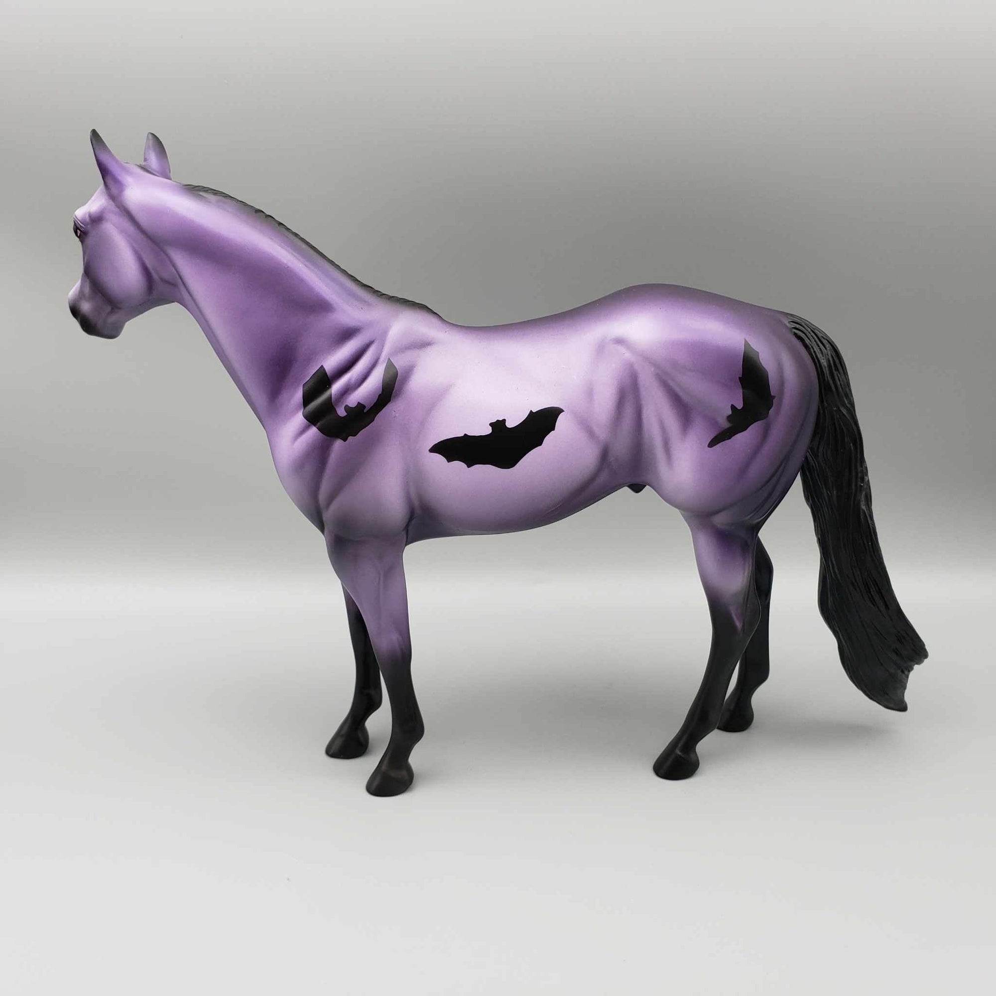 Fekete LE-18 (Bat Series) Halloween Deco Purple ISH By Dawn Quick Moonlight Madness 2023 MM23