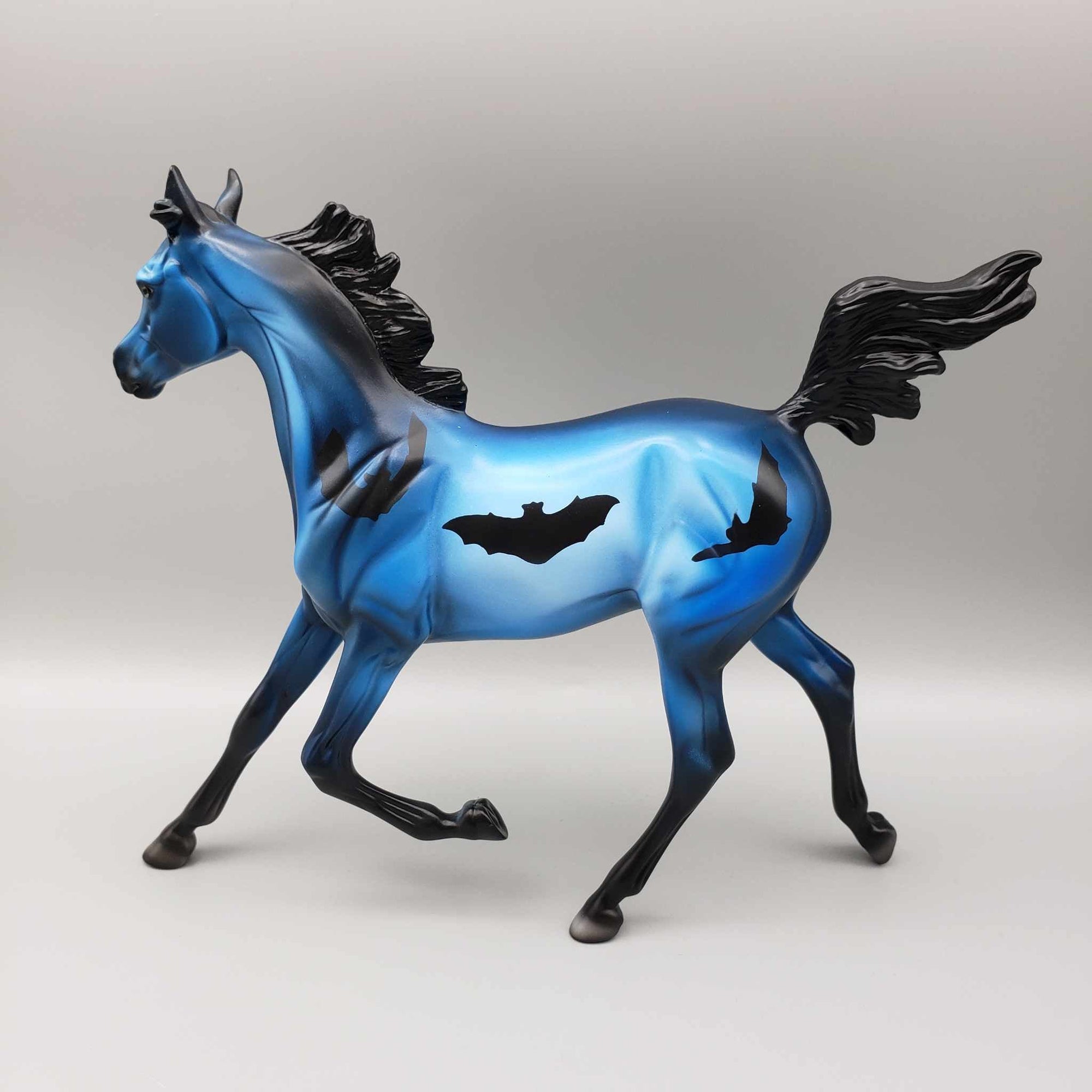 Tot LE-18 (Bat Series) Halloween Deco Blue Yearling By Dawn Quick Moonlight Madness 2023 MM23