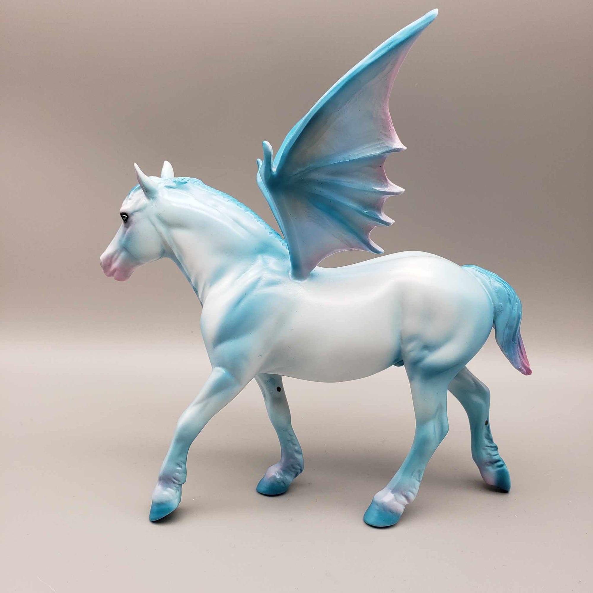 Show Your Magic OOAK Bat Wing Pebble Draft By Dawn Quick Facebook Auction MM23