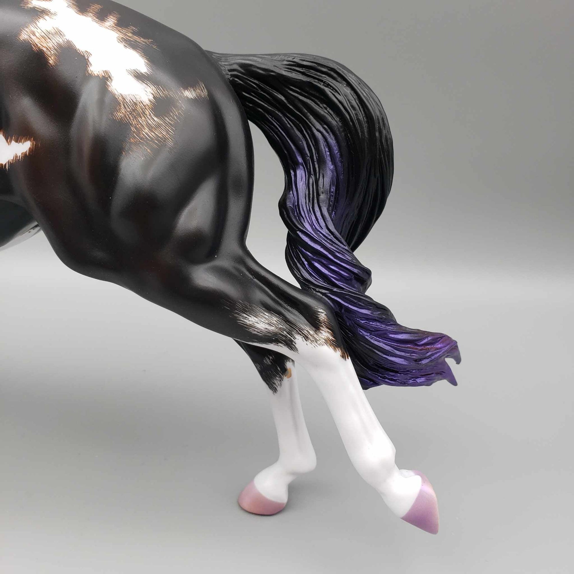 Tabitha OOAK Halloween Deco Brown Etched Tobiano w/ purple highlights Remington By Ellen Robins Moonlight Madness 2023 MM23