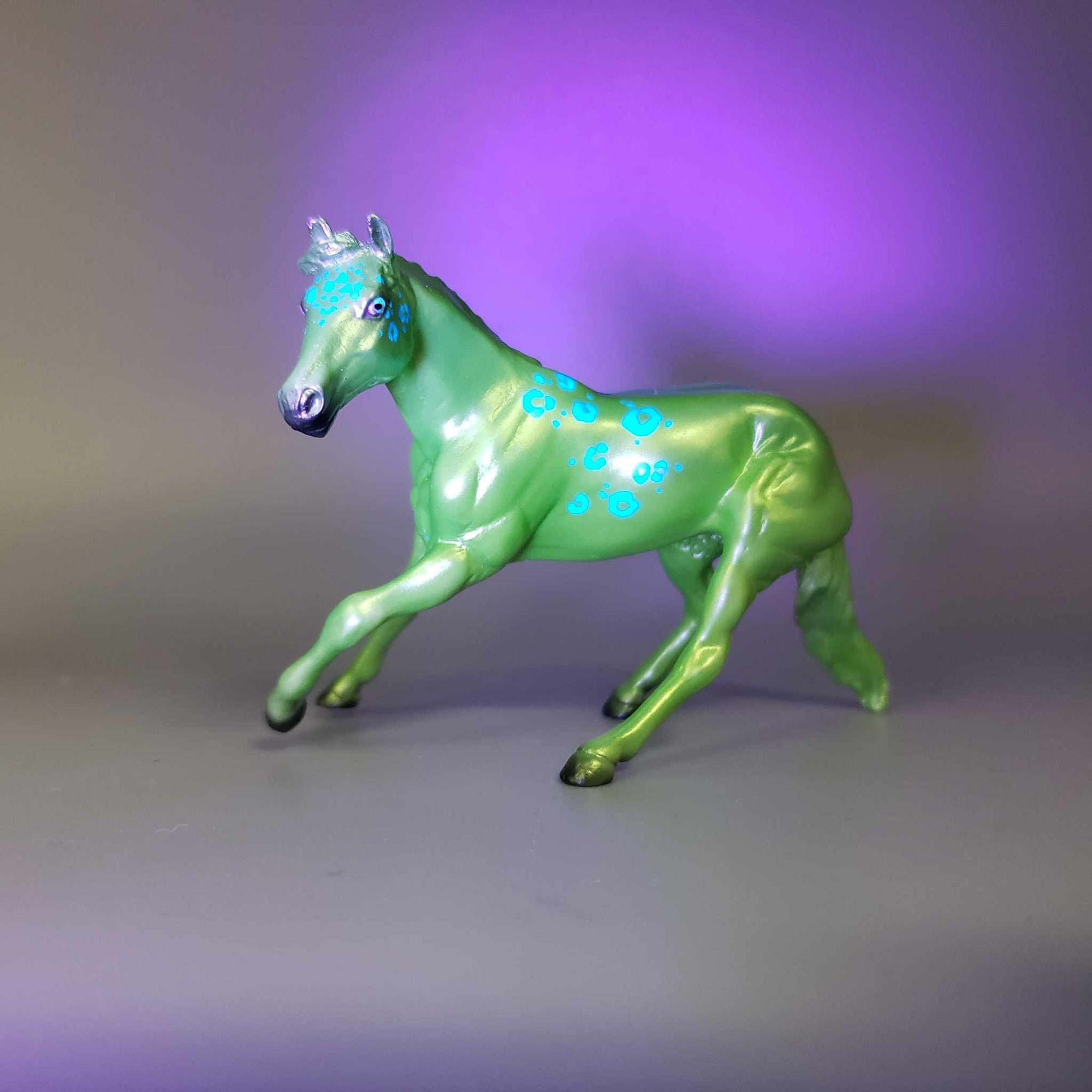 Bhamphath &amp; Calf OOAK Neon Green Blacklight Reactive Cutter &amp; Alien Calf Chip LE-30 By Jess Hamill Moonlight Madness 2023 MM23