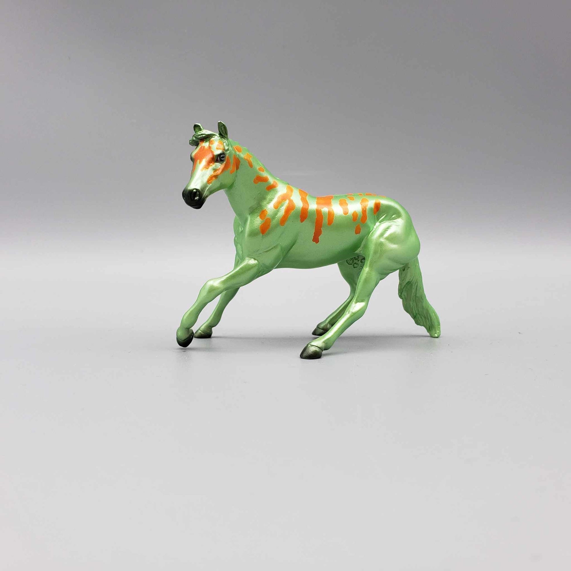 Reldreas &amp; Calf OOAK Neon Green Blacklight Reactive Cutter &amp; Alien Calf Chip LE-30 By Jess Hamill Moonlight Madness 2023 MM23