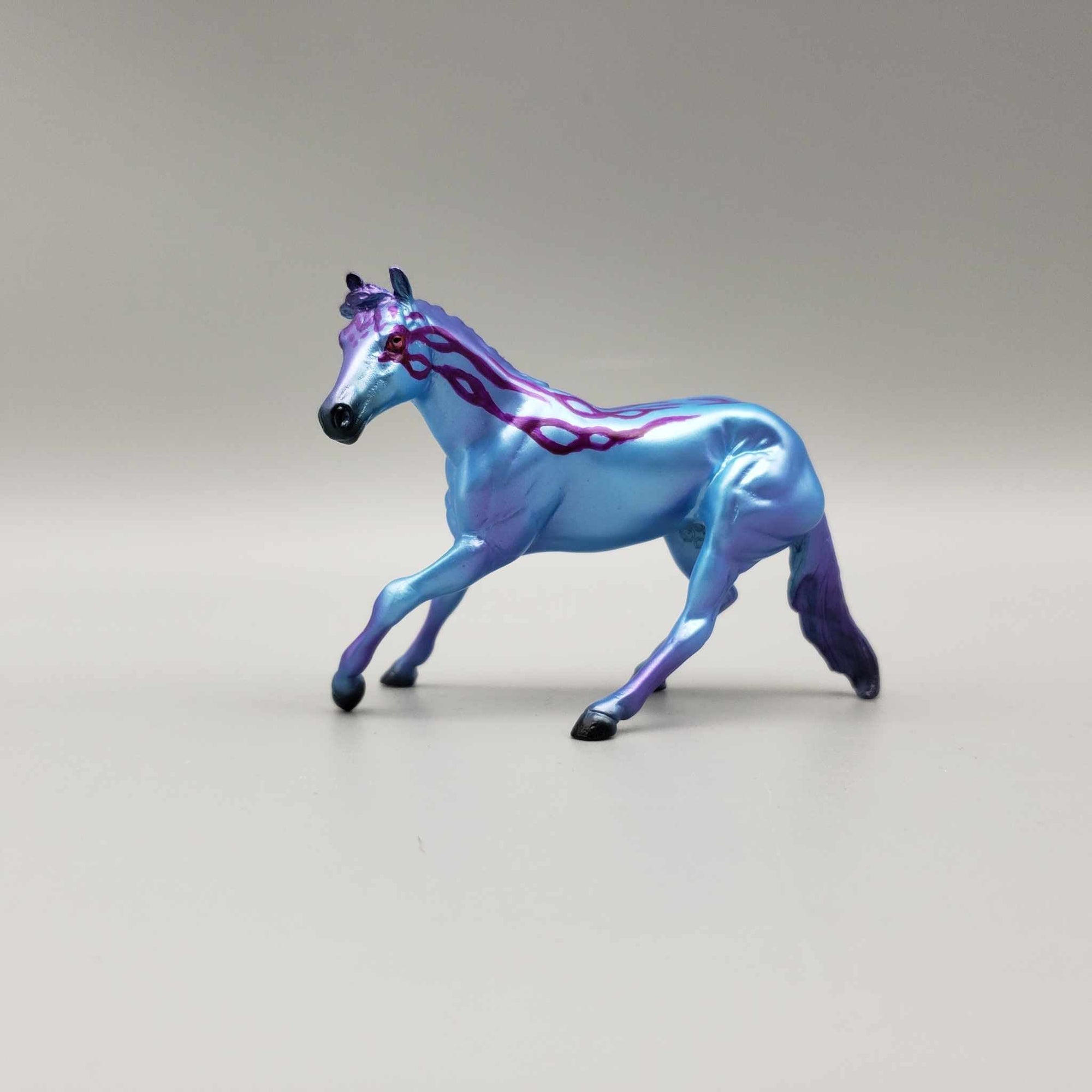 Strans &amp; Calf OOAK Neon Blue Blacklight Reactive Cutter &amp; Alien Calf Chip LE-30 By Jess Hamill Moonlight Madness 2023 MM23