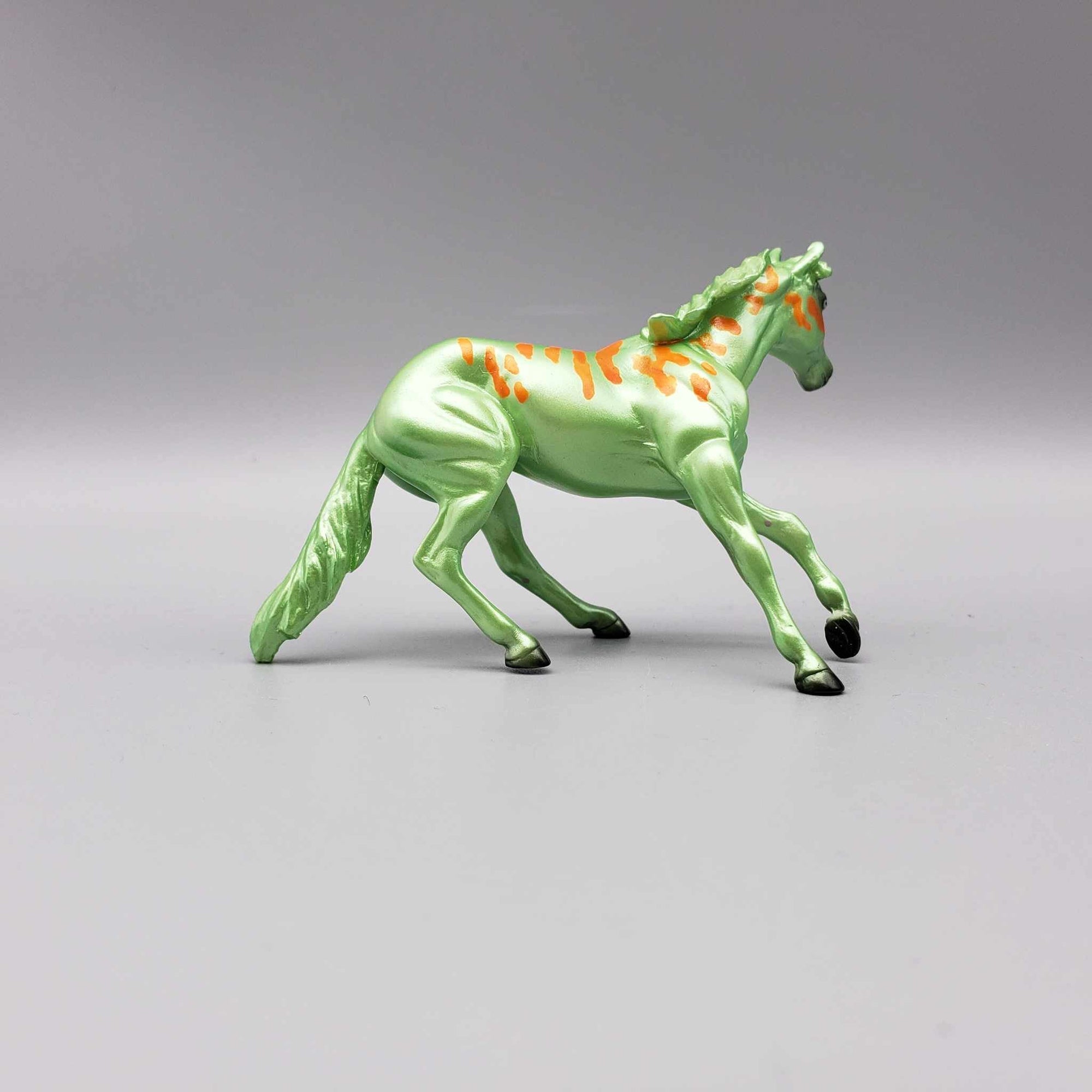 Reldreas &amp; Calf OOAK Neon Green Blacklight Reactive Cutter &amp; Alien Calf Chip LE-30 By Jess Hamill Moonlight Madness 2023 MM23