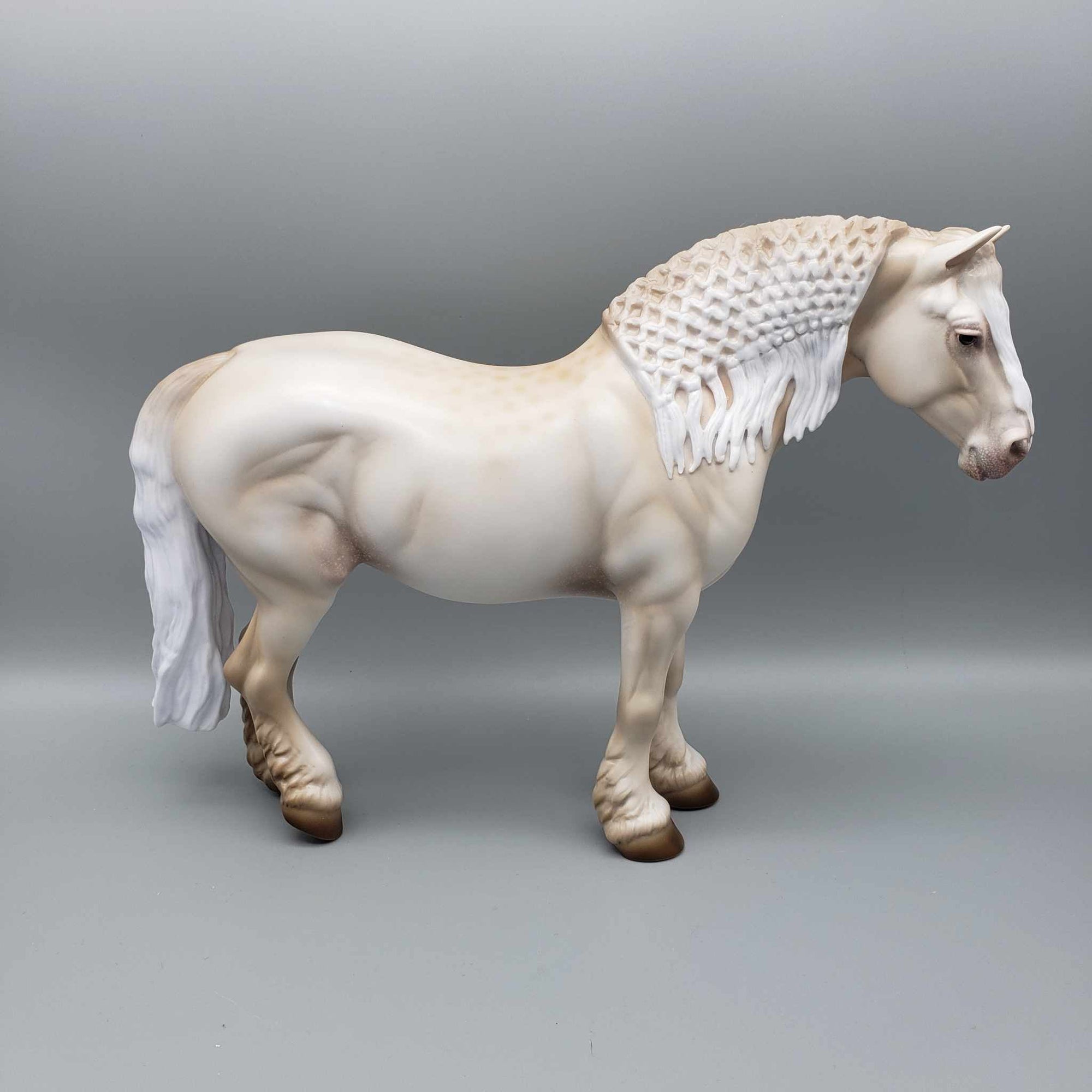 Merry LE 30 Run Champagne Palomino Heavy Draft By Ashley Palmer Holiday Sale HS23