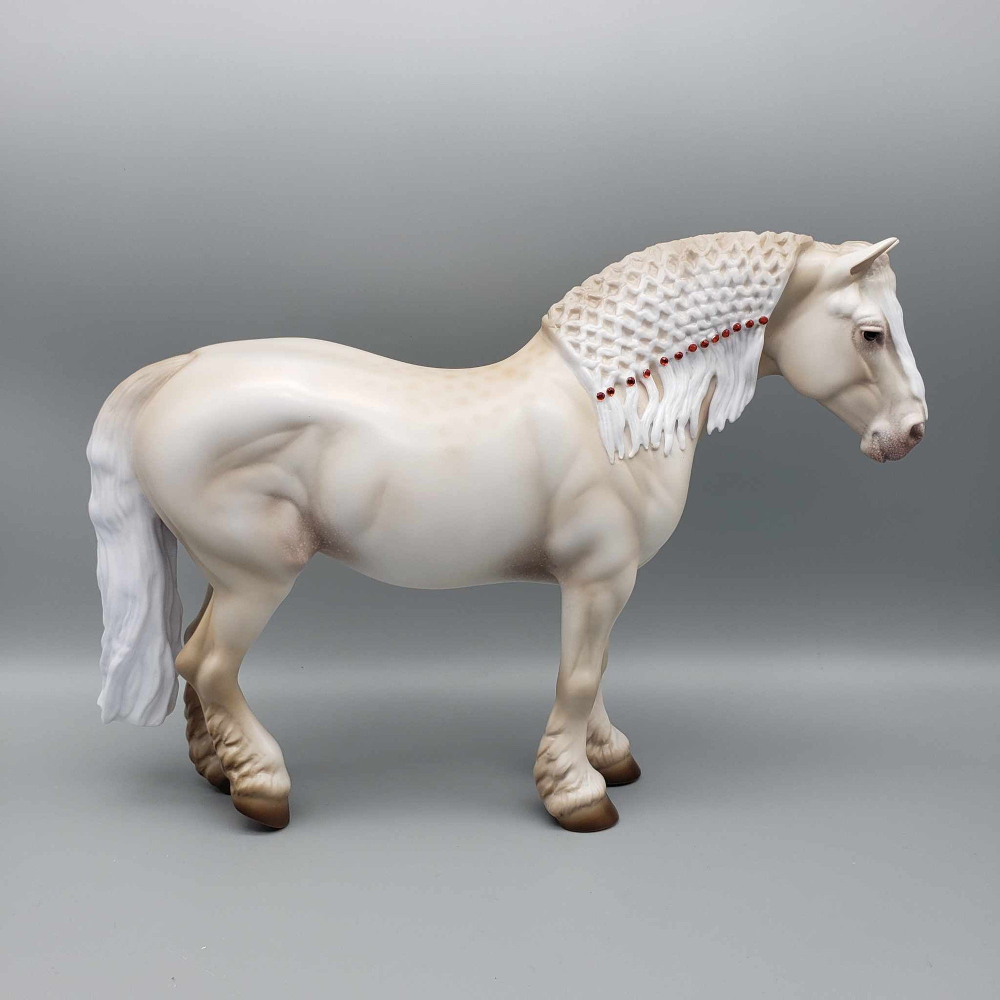 Merry LE 30 Run Champagne Palomino Heavy Draft By Ashley Palmer Holiday Sale HS23