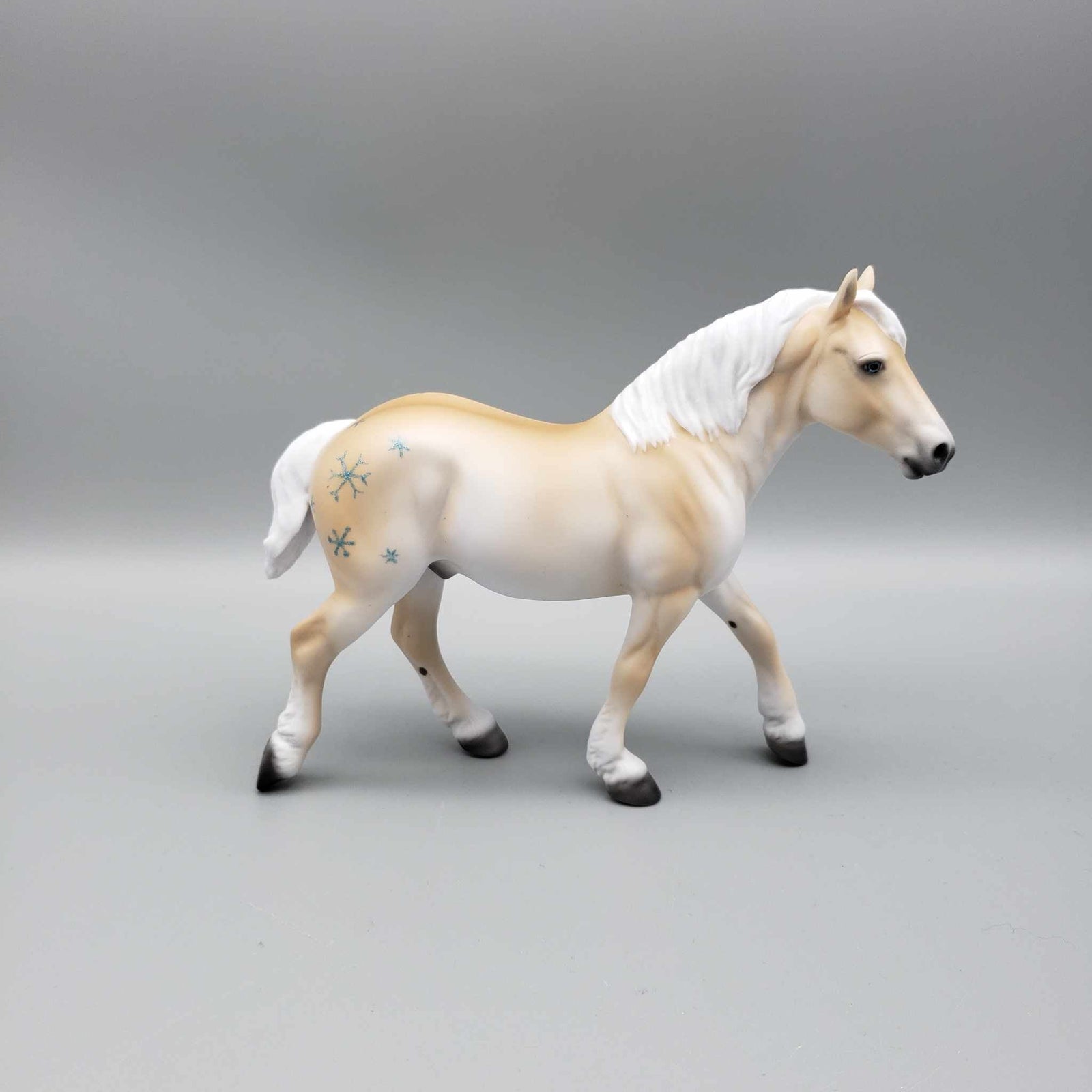 Winter Festival OOAK Belgian Palomino Deco W/ Glitter Snowflakes Draft Pebble By Ellen Robbins Holiday Sale HS23