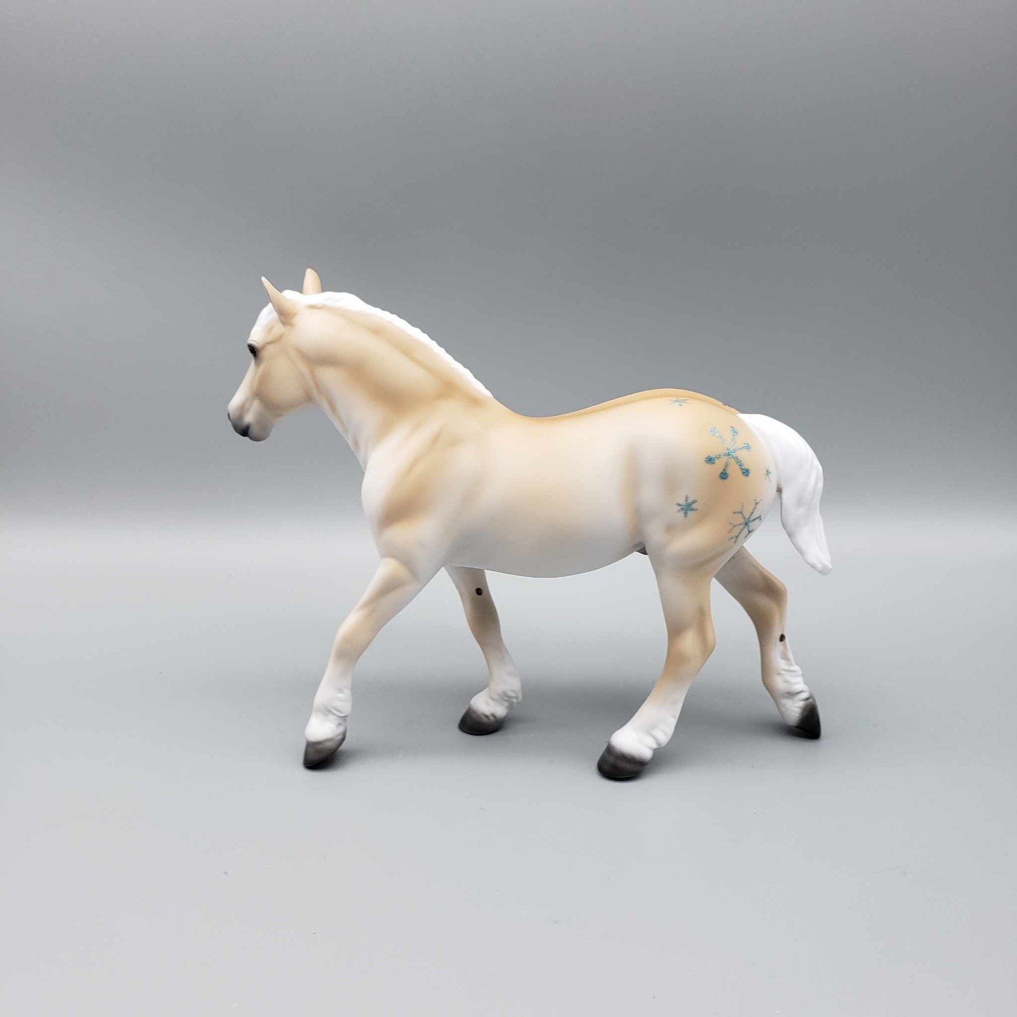 Winter Festival OOAK Belgian Palomino Deco W/ Glitter Snowflakes Draft Pebble By Ellen Robbins Holiday Sale HS23