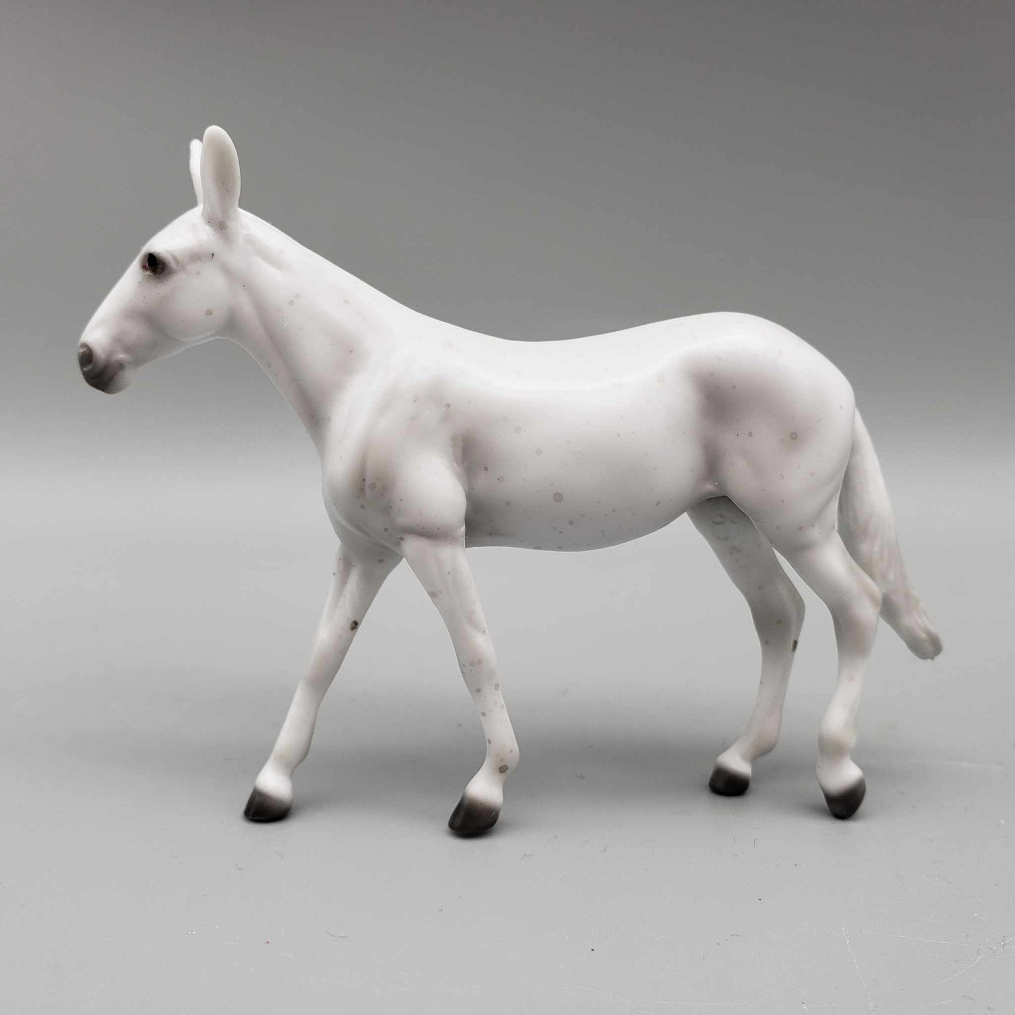 A Christmas Carol Model Horse Chip Grab Bags 😍 One Per Customer Please - 32 pieces! CL23