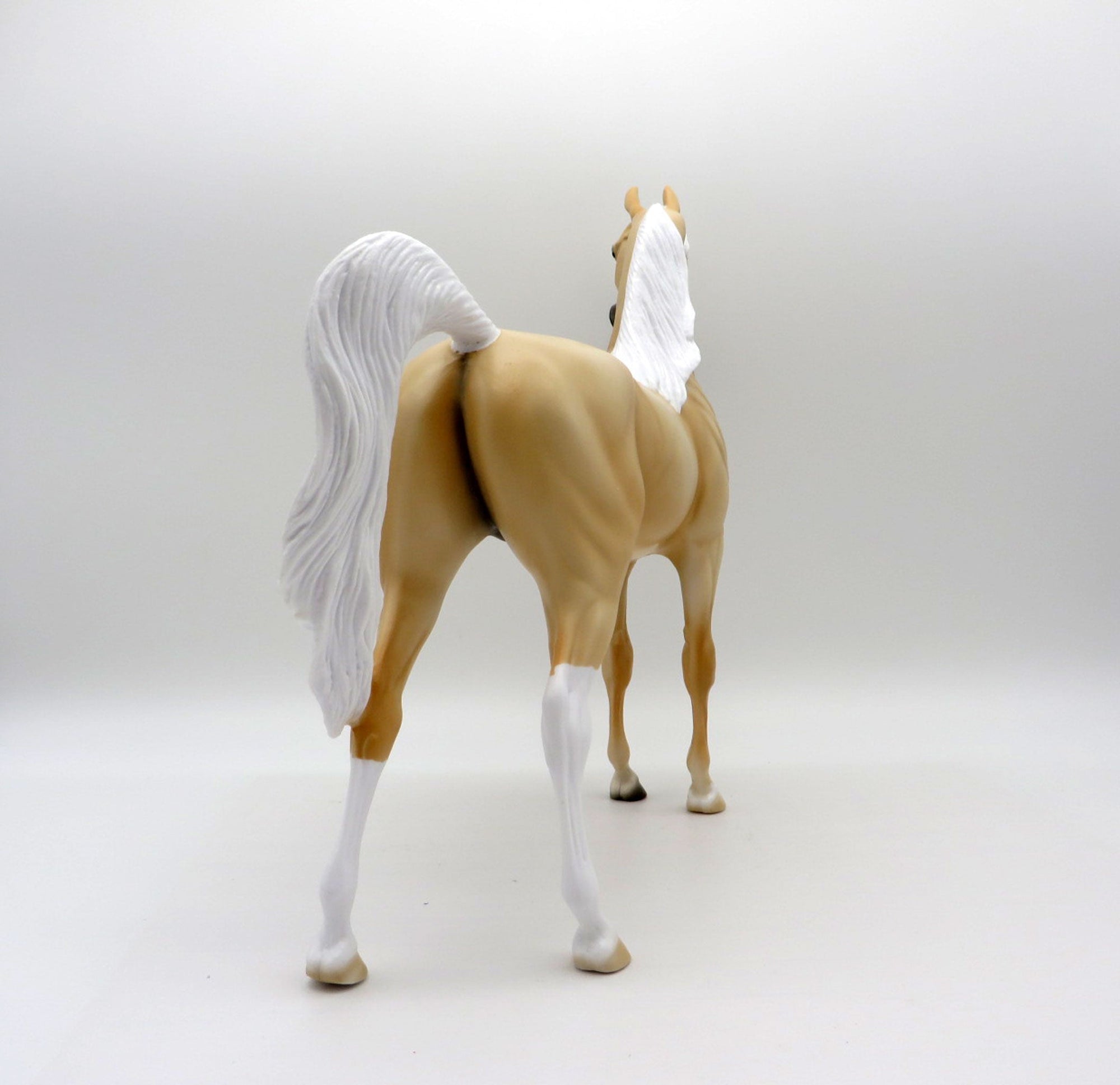 Adonis-OOAK Palomino Arabian Painted By Ellen Robbins EQ 21