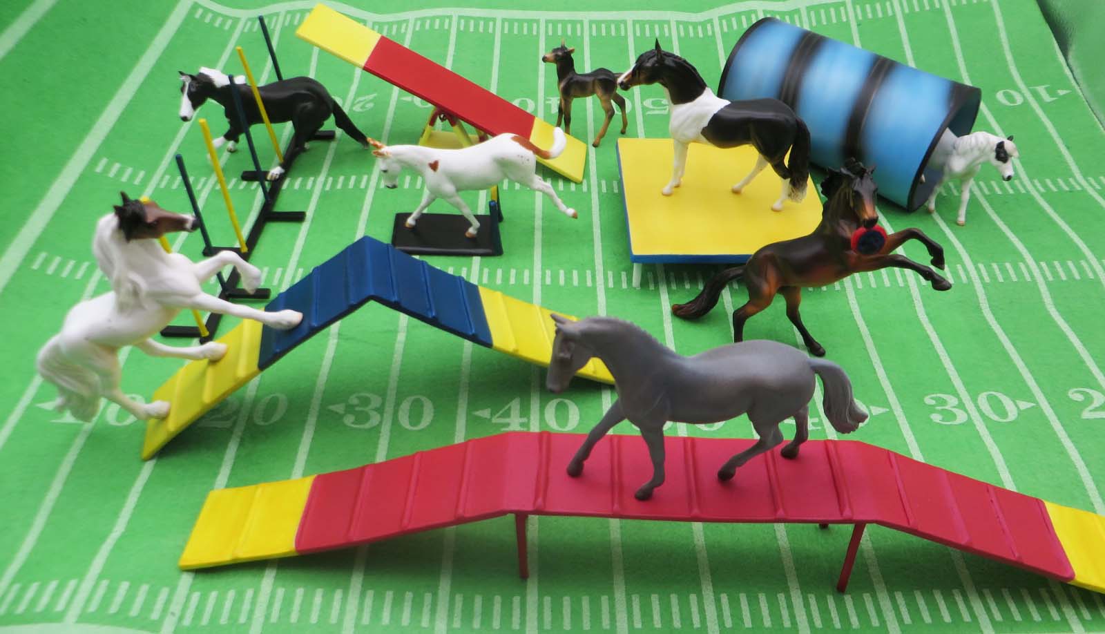 Paws &amp; Claws 2023 Agility Set - Chip and Accessories Set by Stone Artists - Best Offers Paws &amp; Claws 2023 - P&amp;C 23